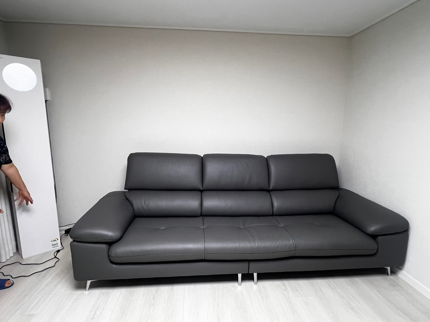 Sofa Ravell - Sofa Da Hiện Đại Cao Cấp Cho Phòng Khách