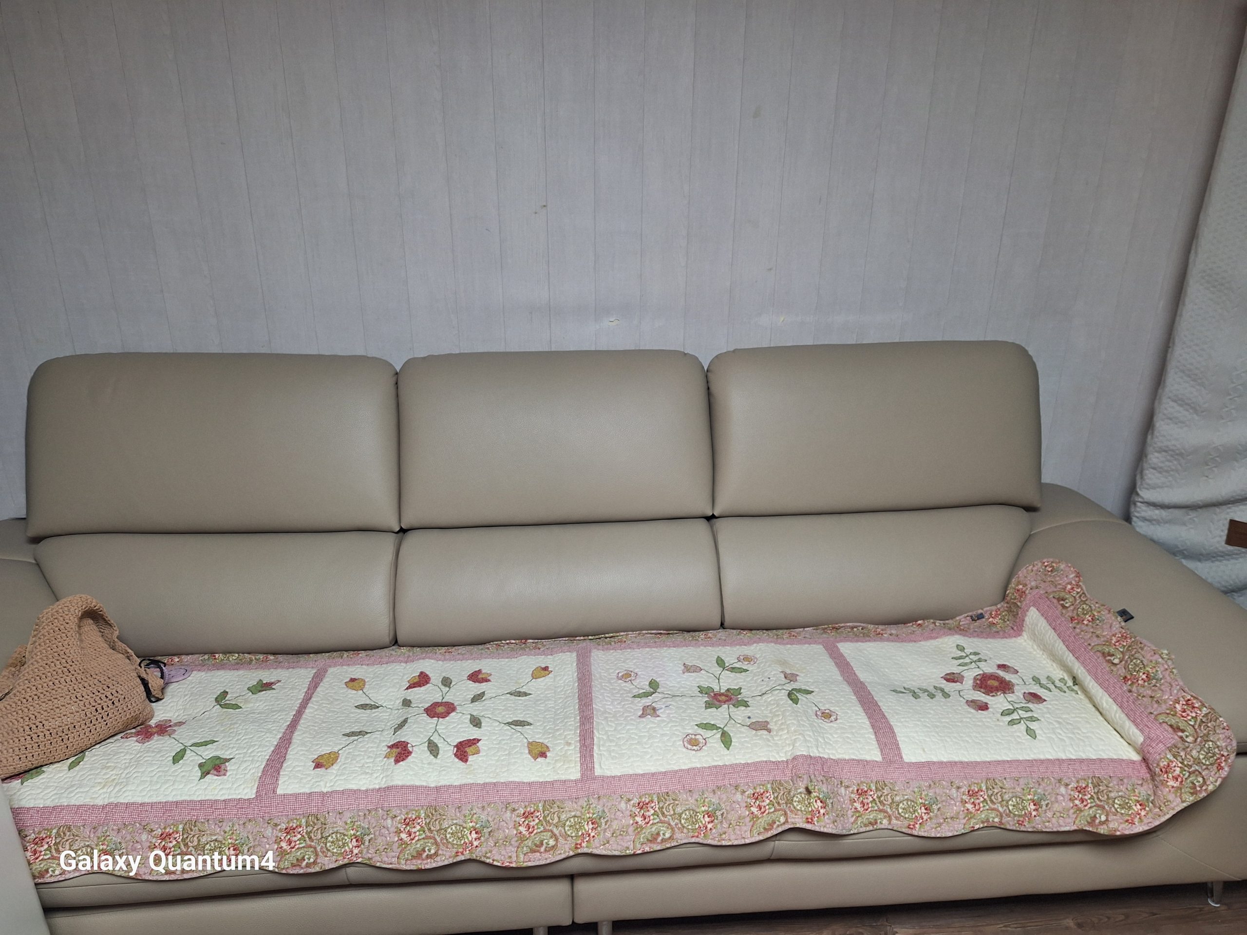Sofa Ravell - Sofa Da Hiện Đại Cao Cấp Cho Phòng Khách