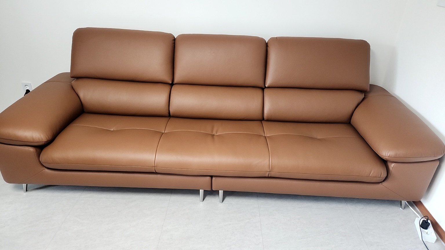 Sofa Ravell - Sofa Da Hiện Đại Cao Cấp Cho Phòng Khách