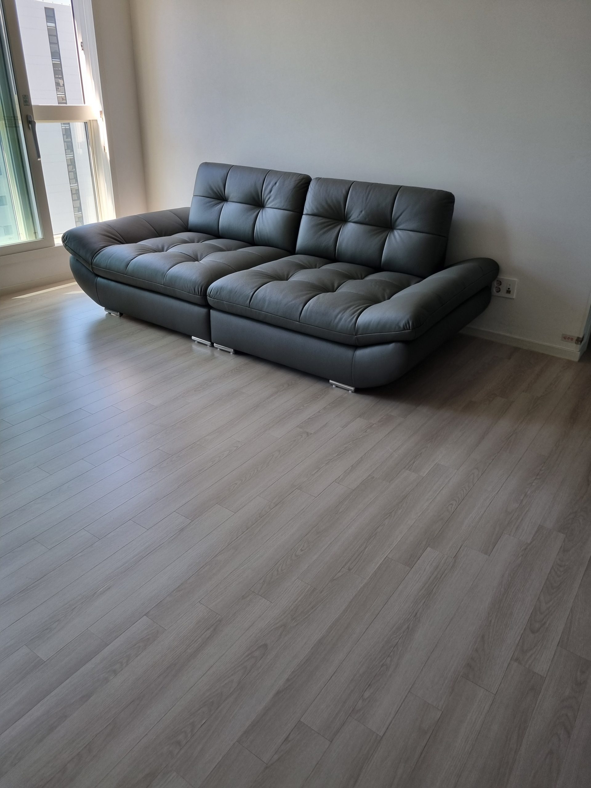 Sofa SOFTY - Sofa Gia Đình Hiện Đại Trẻ Trung Dáng Thuyền