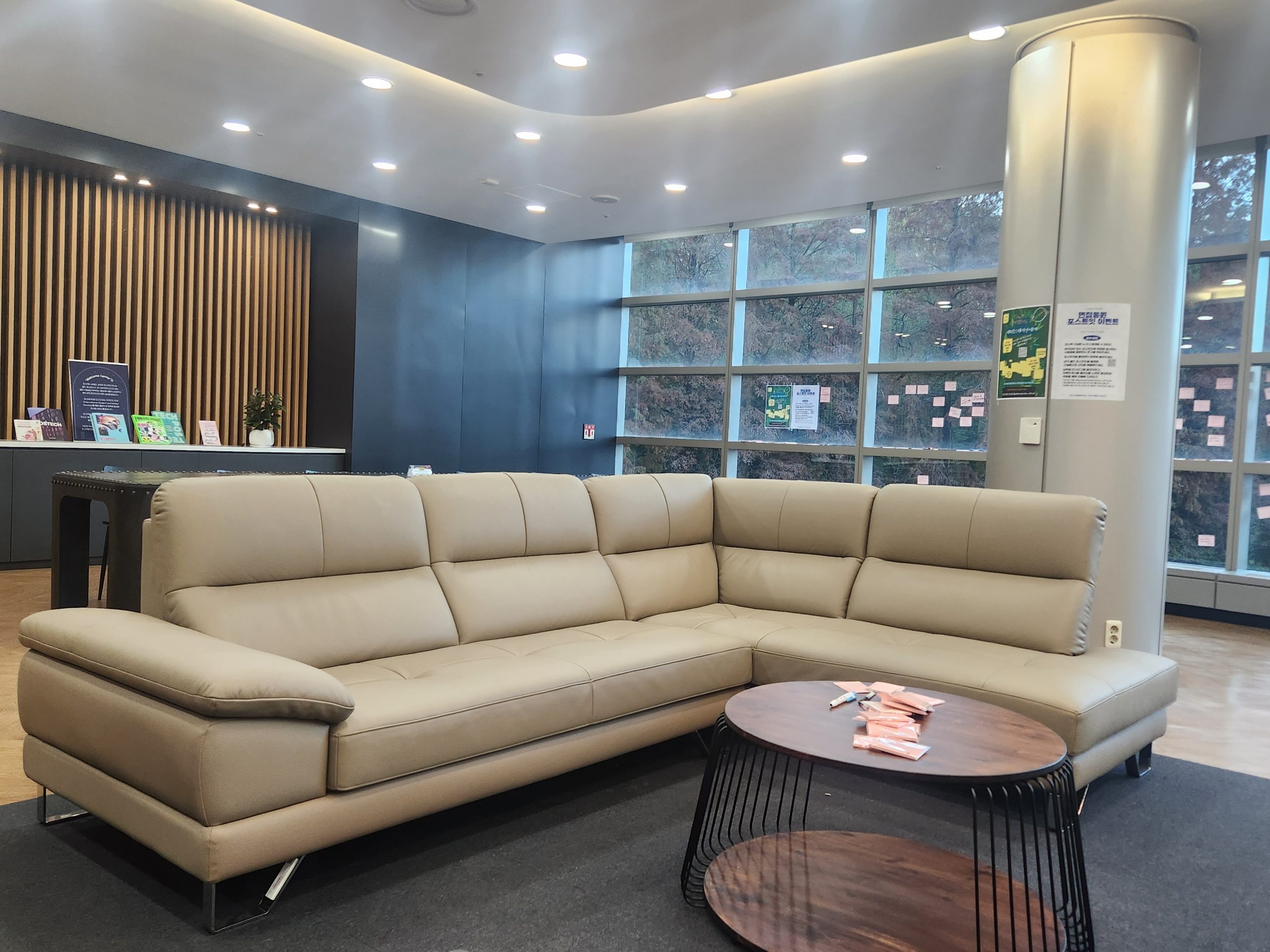 Sofa UNWIND – Sofa Da Cao Cấp Góc L Rộng Rãi Êm Ái Thư Giãn