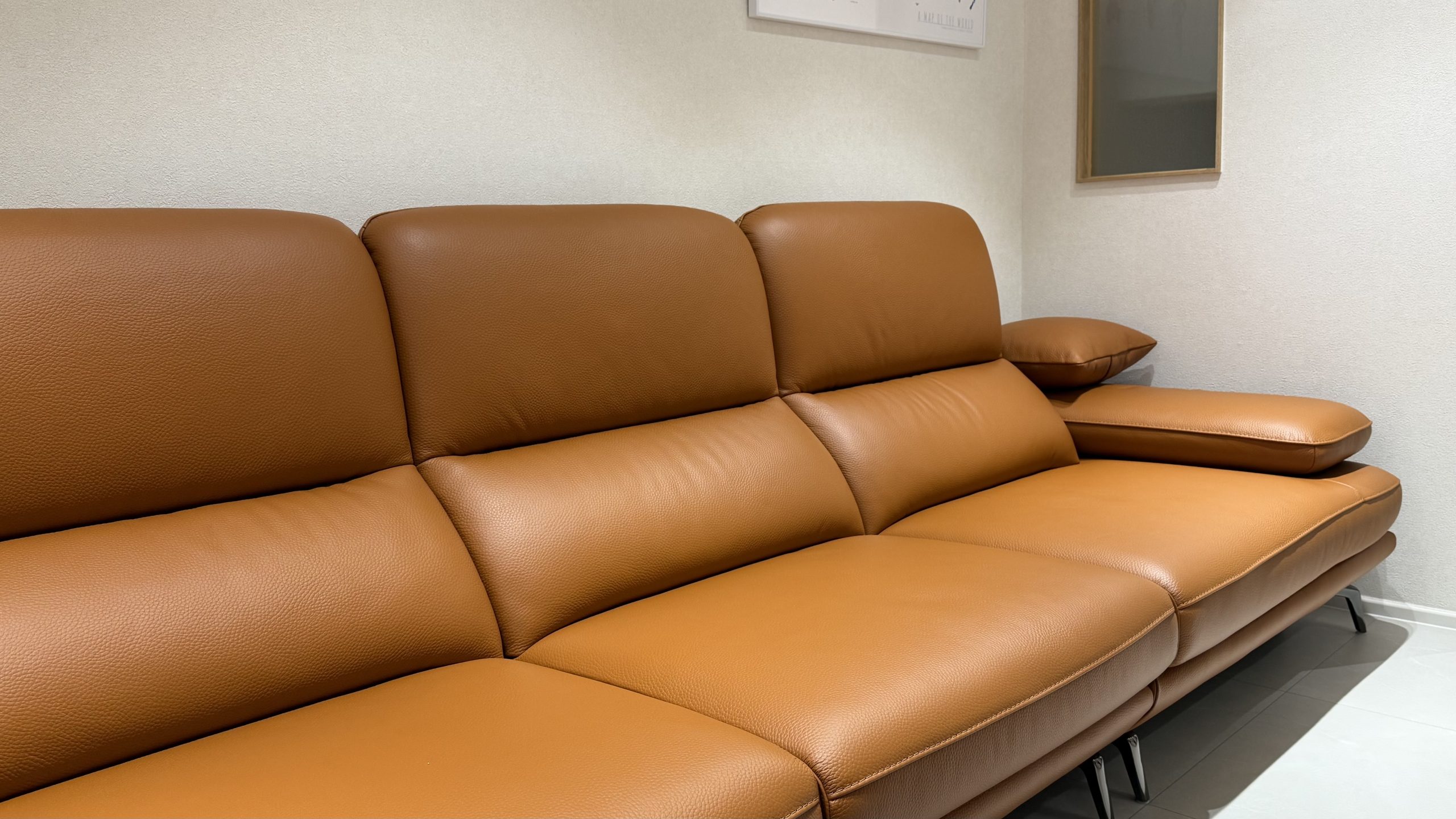 Sofa BENEDICT – Sofa Da Cao Cấp 4 Chỗ Hiện Đại Tinh Tế