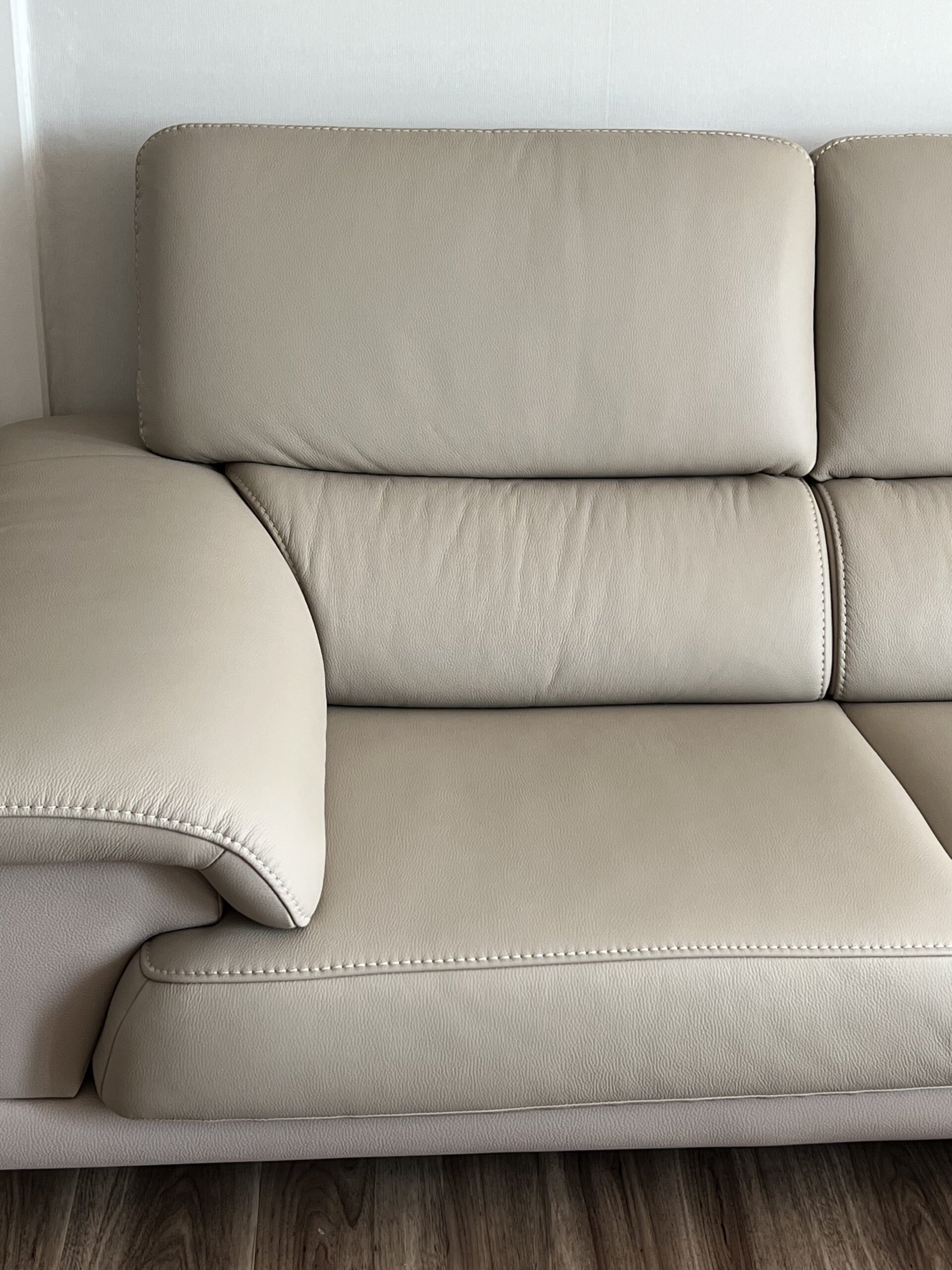 Sofa BENFORD – Sofa Băng Hiện Đại Bọc Da Thiết Di Chuyển Tự Do Êm Ái 