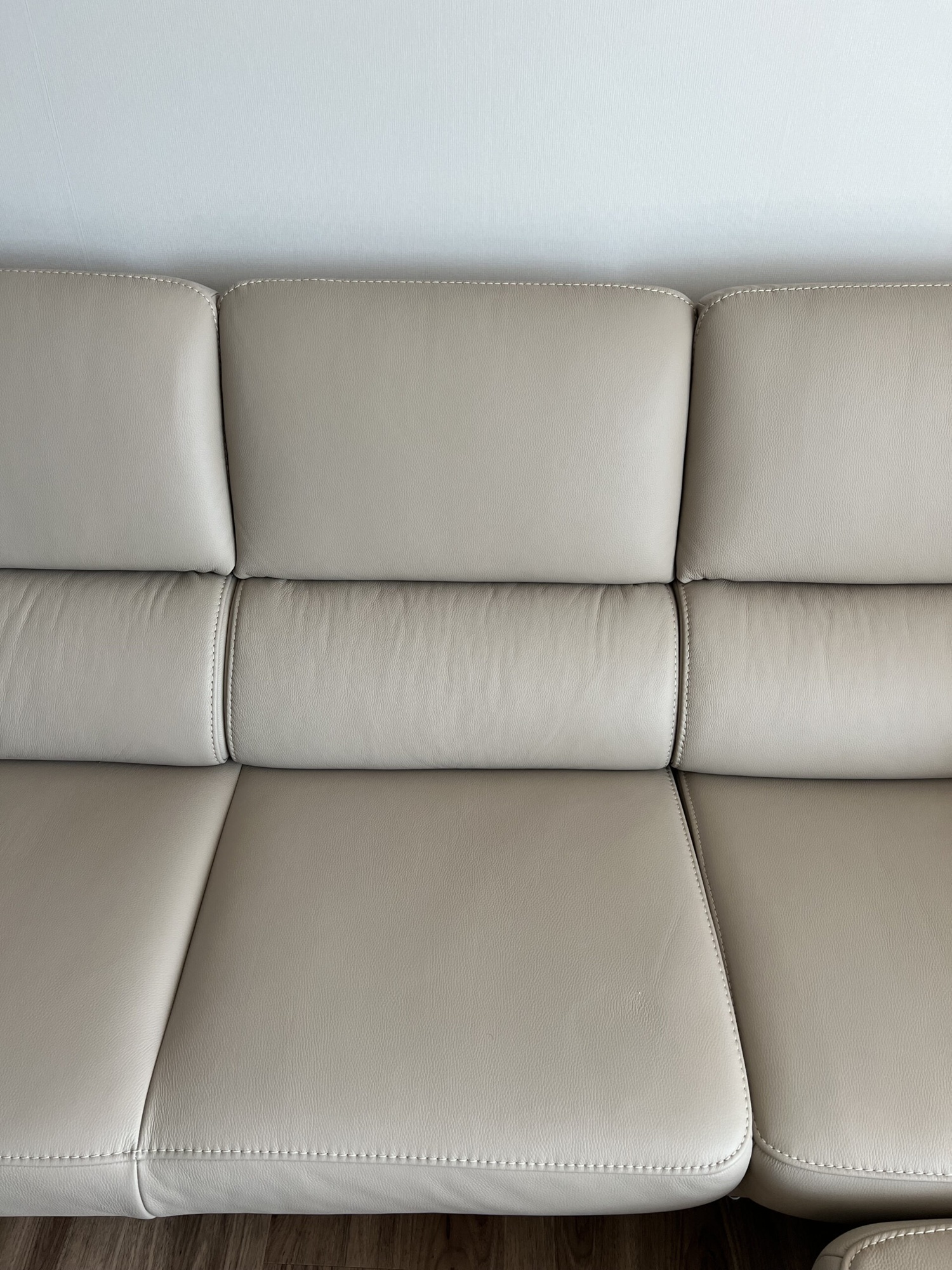 Sofa BENFORD – Sofa Băng Hiện Đại Bọc Da Thiết Di Chuyển Tự Do Êm Ái 
