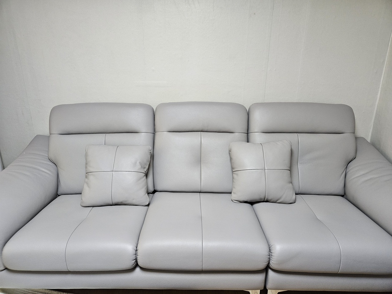 Sofa BLUEPRINT - Sofa Băng Bọc Da Bắc Âu Thiết Kế Tối Giản Tinh Tế