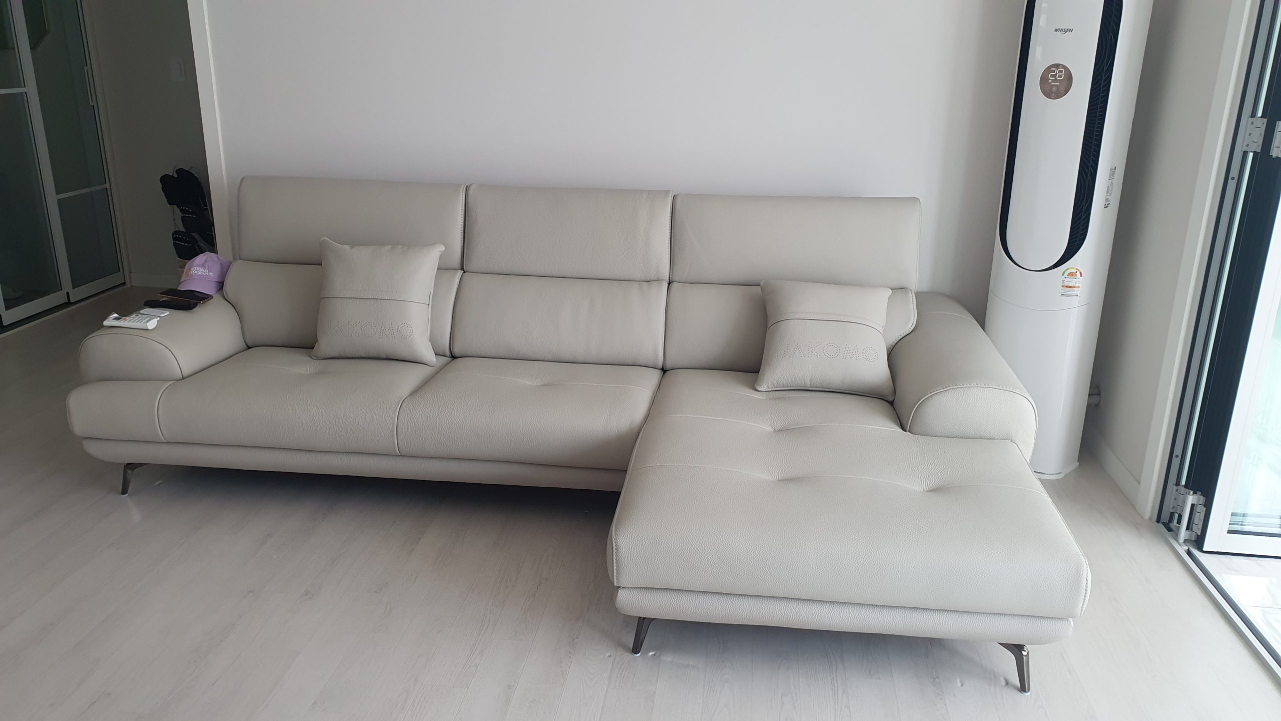 Sofa COZELIA - Sofa Góc Bọc Da Với Tựa Lưng Đa Năng Hiện Đại 