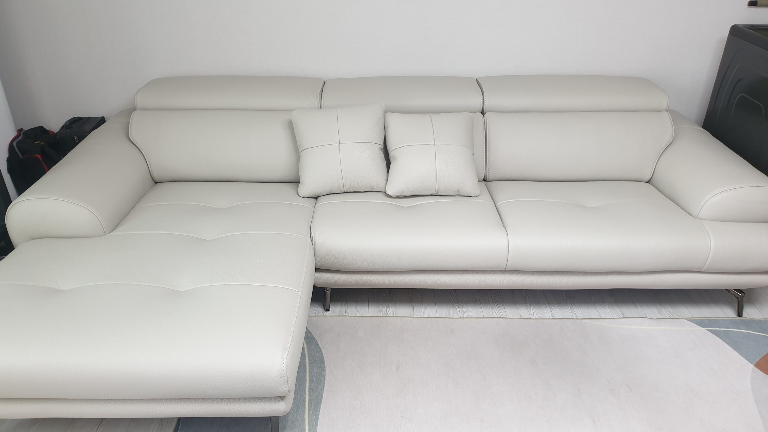 Sofa COZELIA - Sofa Góc Bọc Da Với Tựa Lưng Đa Năng Hiện Đại 