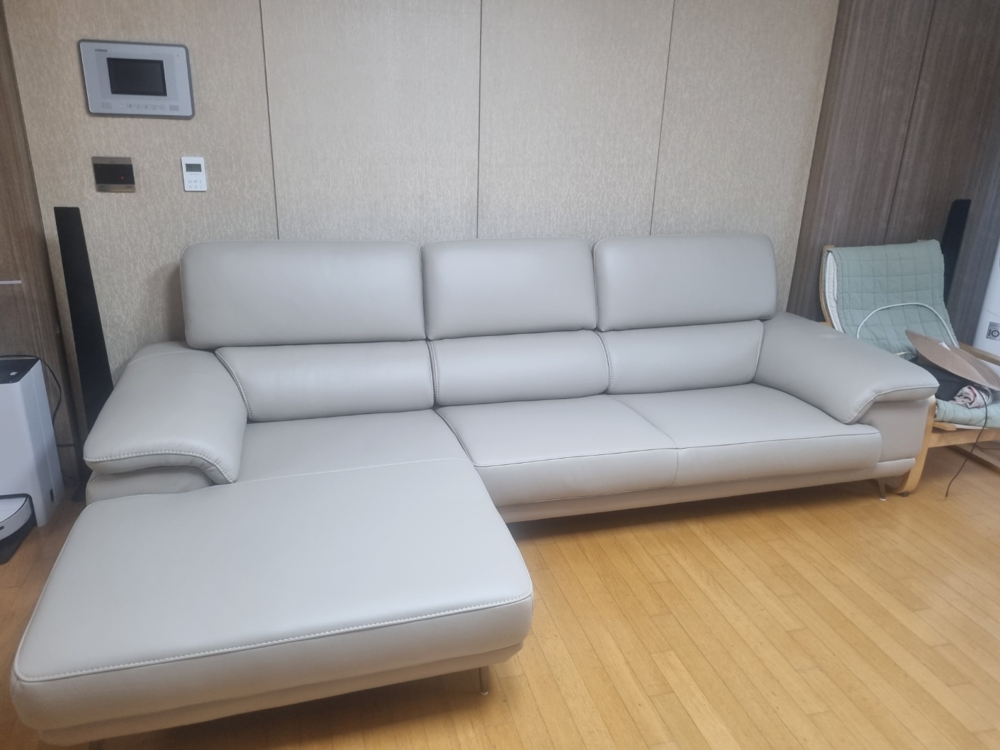 Sofa CENTERRA - Sofa Góc Bọc Da Thiết Kế Tựa Đầu Thông Minh