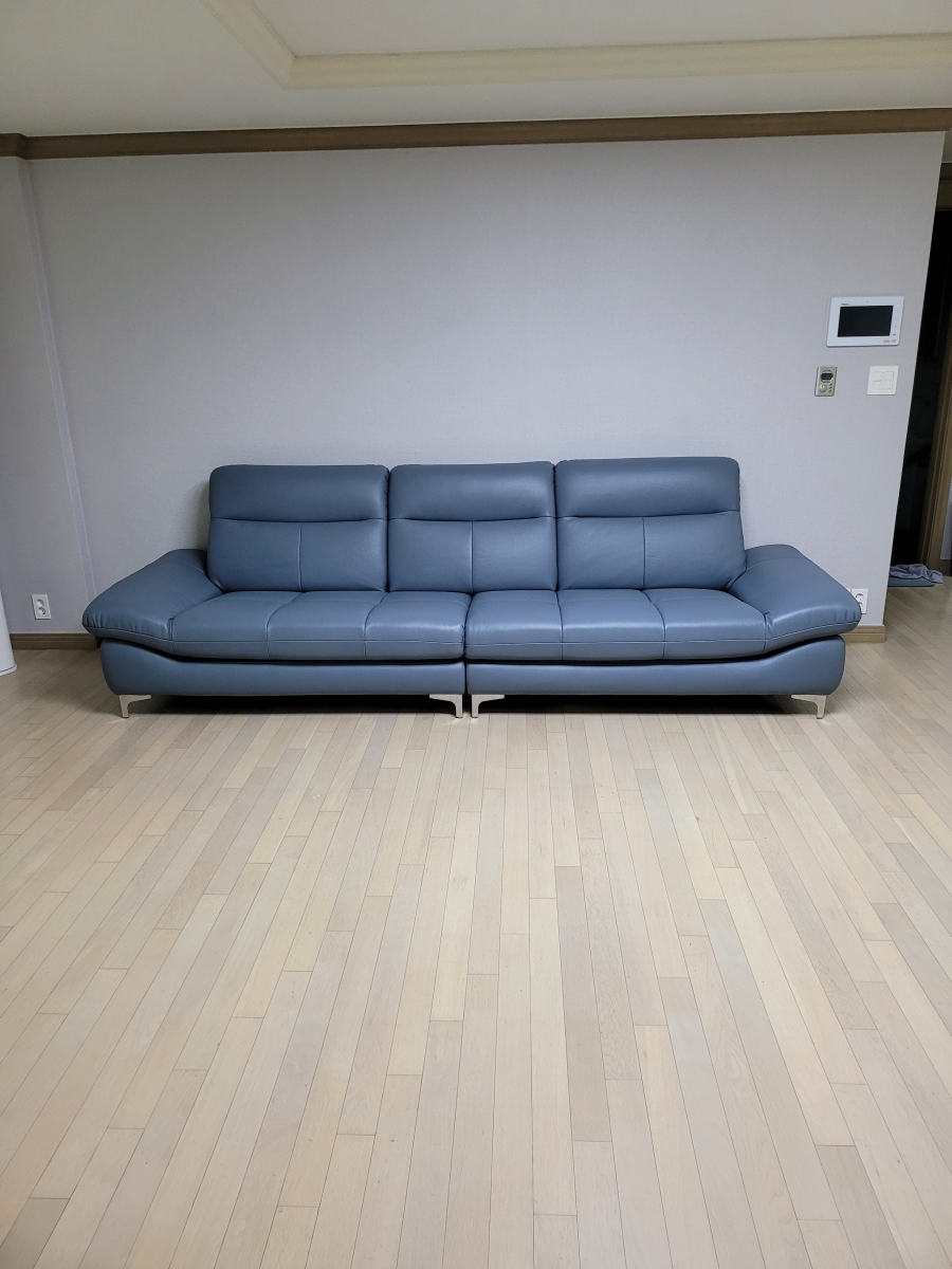 sofa Corso thực tế tại nhà khách