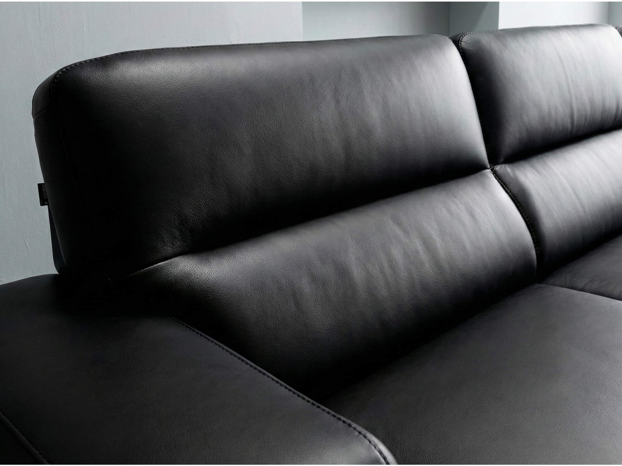 Sofa ETHEREAL - Sofa Băng Bọc Da Thiết kế Mạnh Mẽ, Sang Trọng