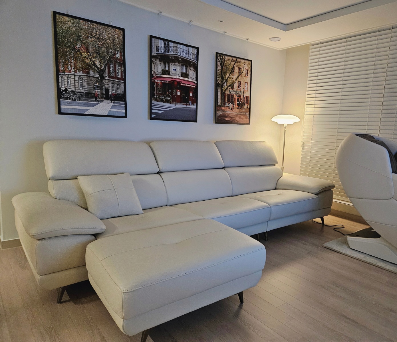 Sofa ELIORA - Sofa Da Dáng Băng Hiện Đại Cho Căn Phòng Ngập Cảm Xúc