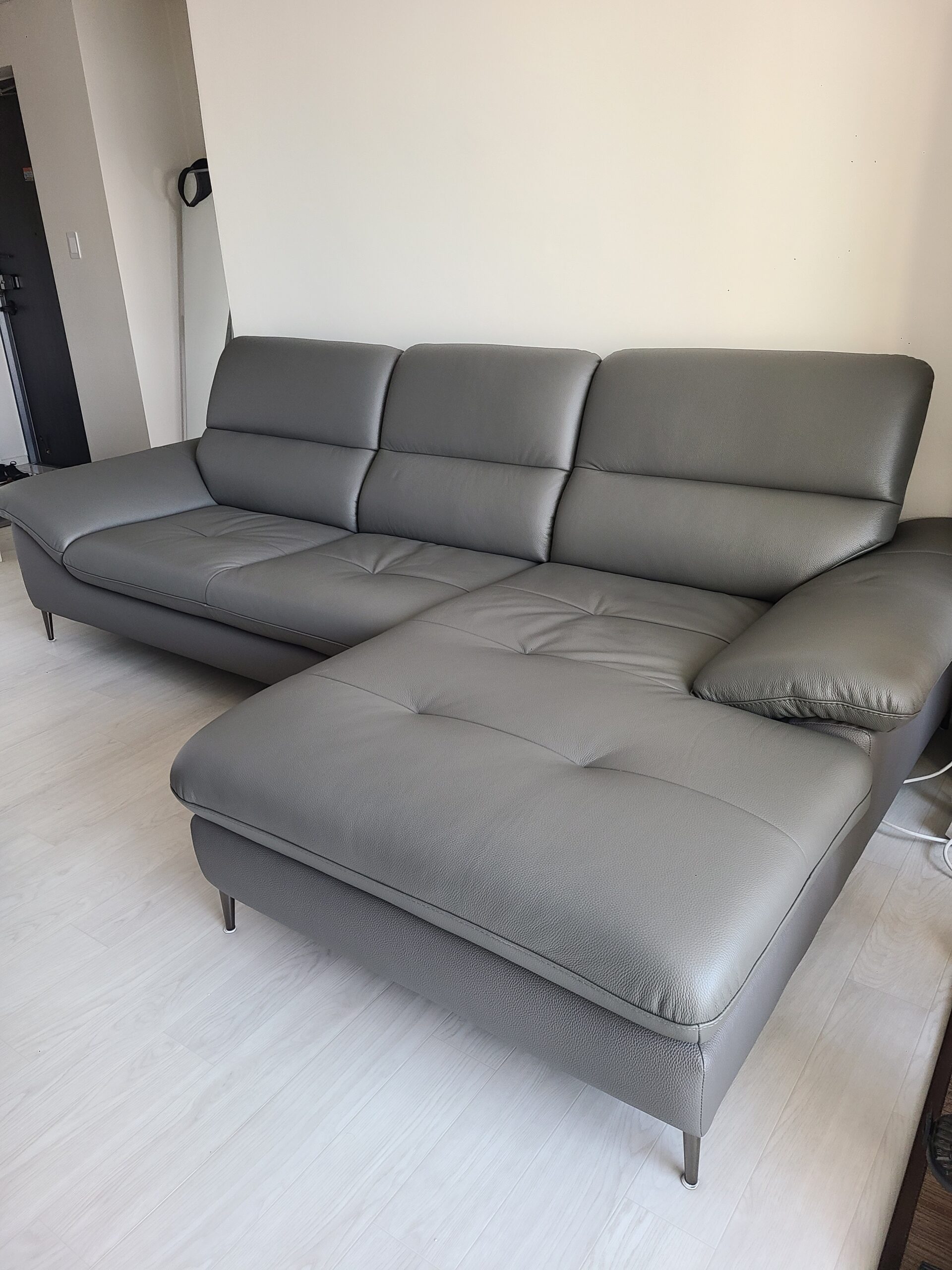 Sofa ESTEL – Sofa Góc Bọc Da Cao Cấp Hiện Đại Và Êm Ái