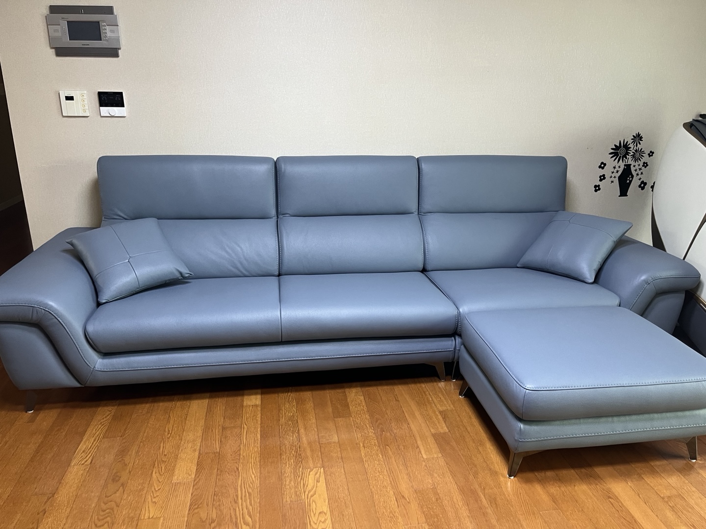 Sofa FLOWEN – Sofa Băng Hiện Đại 4 Chỗ Bọc Da Cao Cấp Êm Ái Thoải Mái