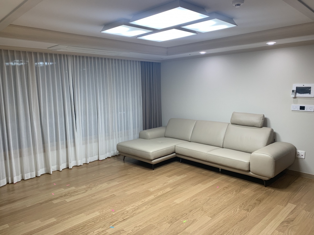 Sofa FINIAL - Sofa Bọc Da Lệch Góc Kiểu Dáng Bắc Âu Trang Nhã