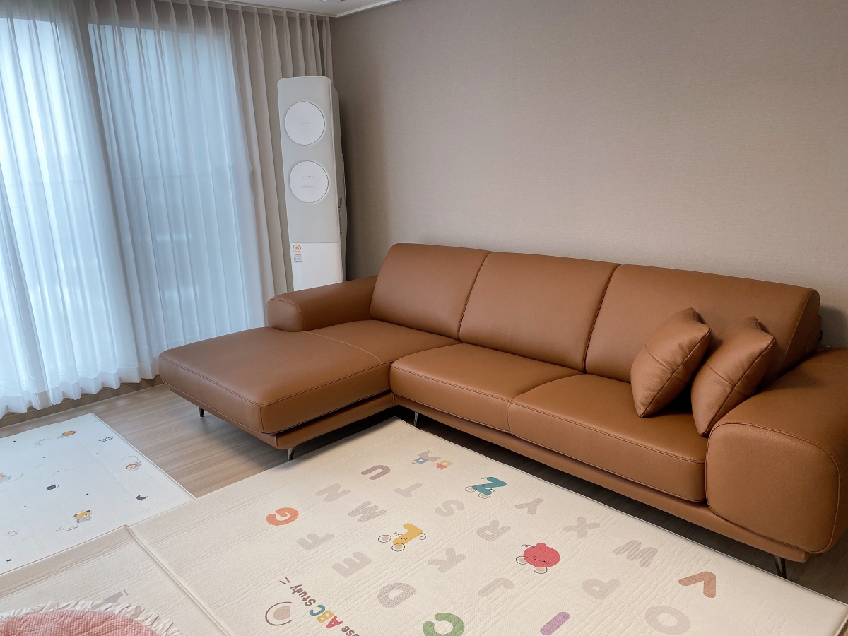 Sofa FINIAL - Sofa Bọc Da Lệch Góc Kiểu Dáng Bắc Âu Trang Nhã