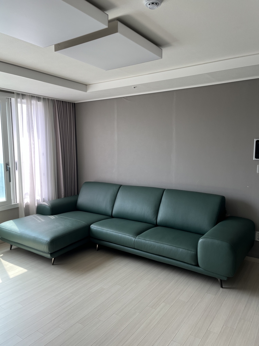 Sofa FINIAL - Sofa Bọc Da Lệch Góc Kiểu Dáng Bắc Âu Trang Nhã