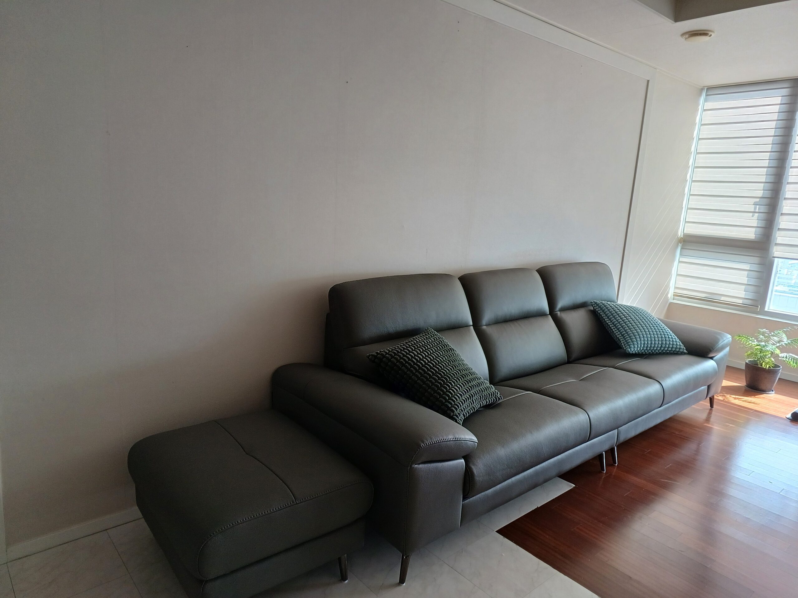 Sofa FORMORY - Sofa Da Dáng Văng Thư Giãn Cho Phòng Khách