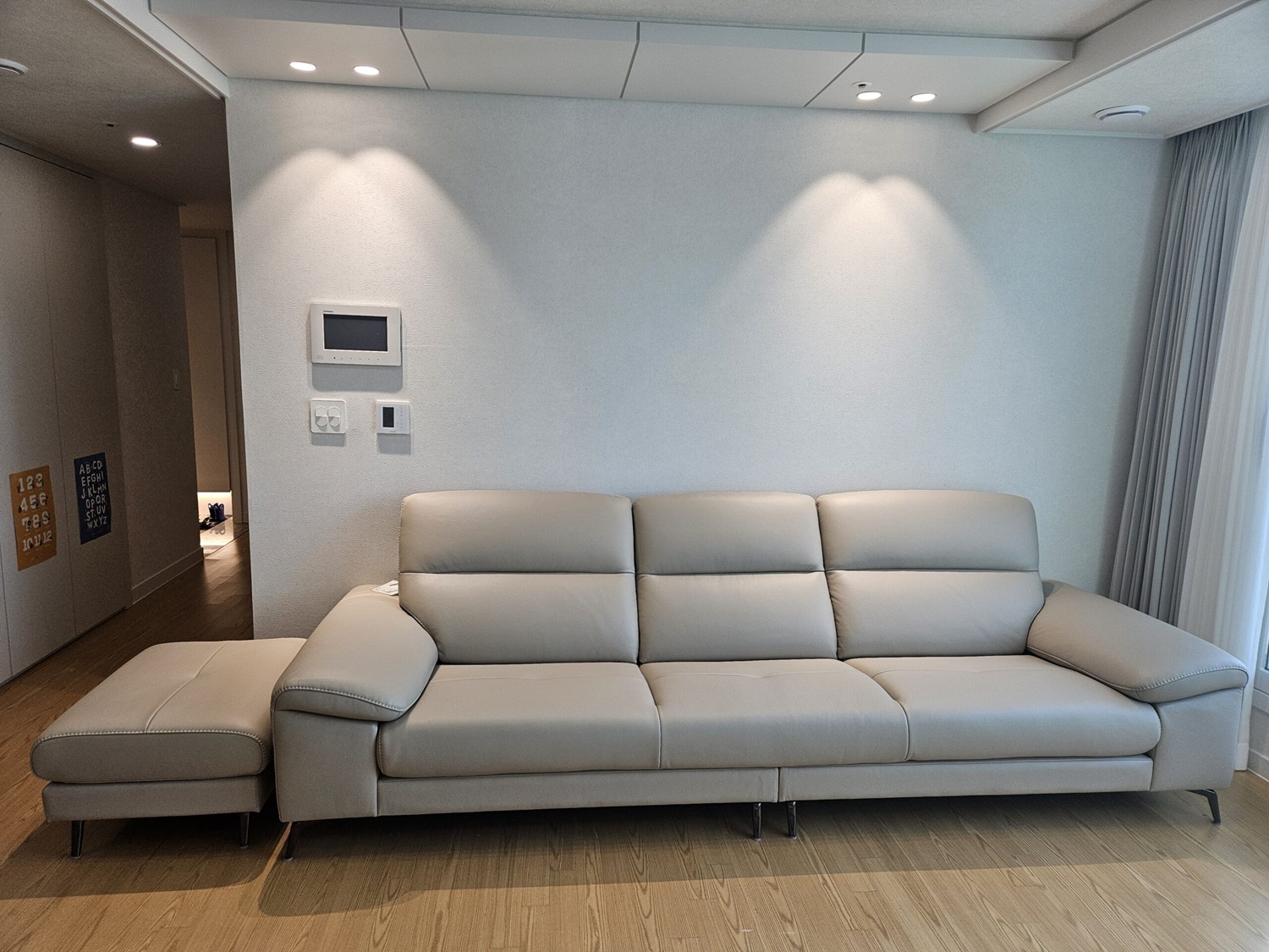 Sofa FORMORY - Sofa Da Dáng Văng Thư Giãn Cho Phòng Khách