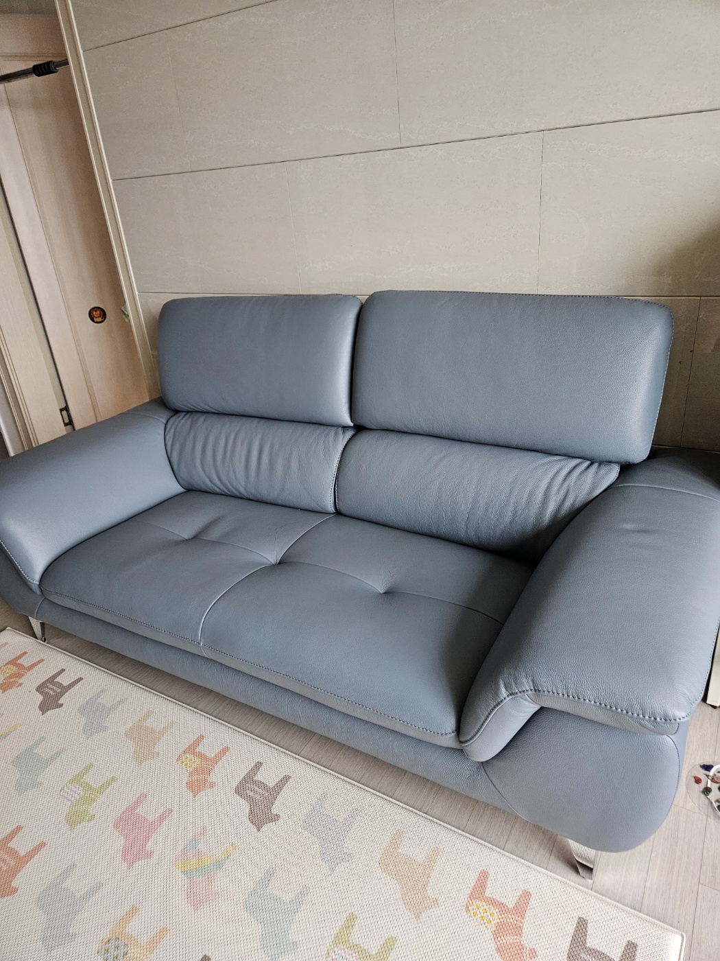 Sofa HEARTWARMING - Sofa Băng 2 Chỗ Bọc Da Ấm Áp Cho Gia Đình