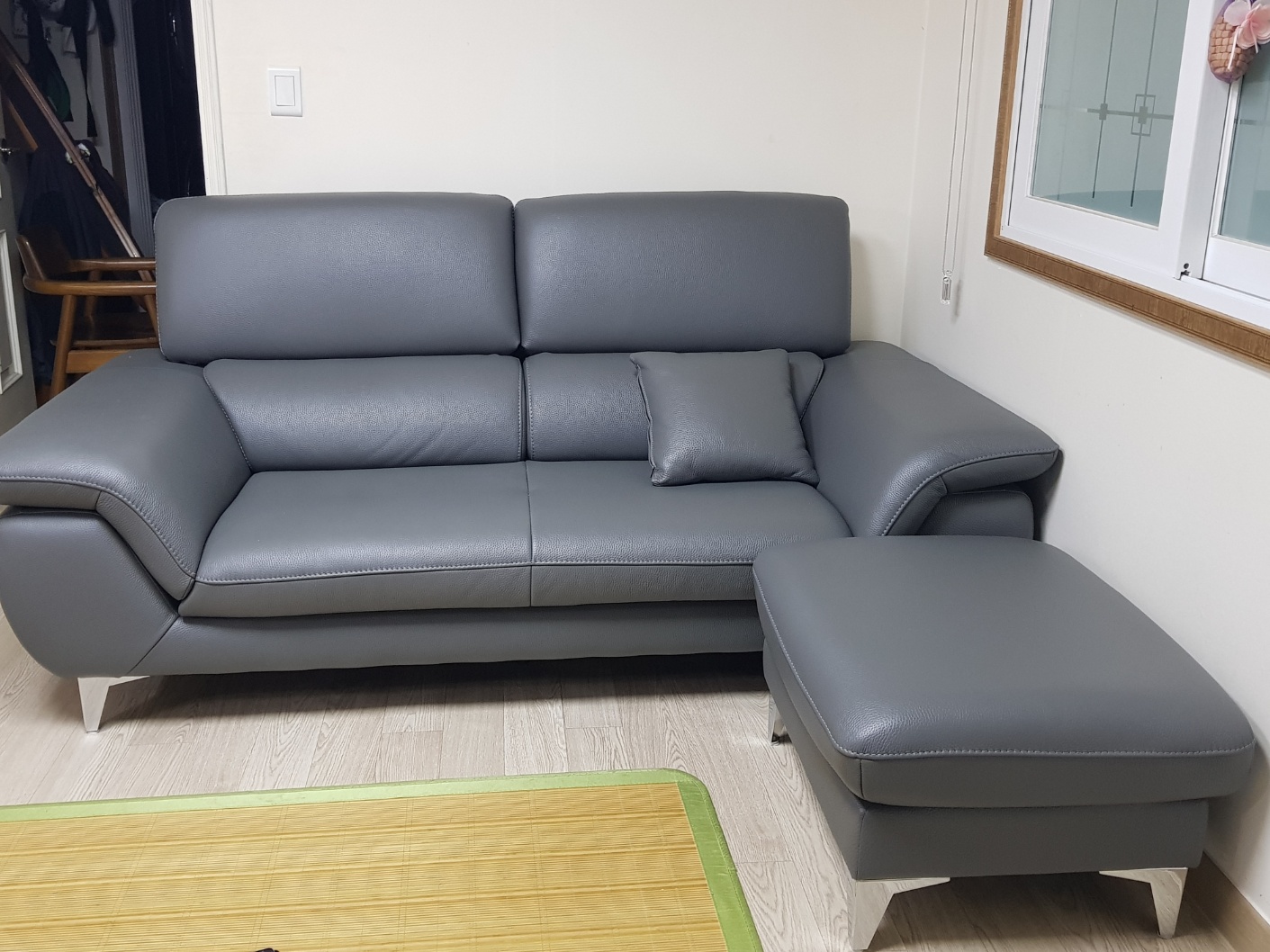 Sofa HEARTWARMING - Sofa Băng 2 Chỗ Bọc Da Ấm Áp Cho Gia Đình