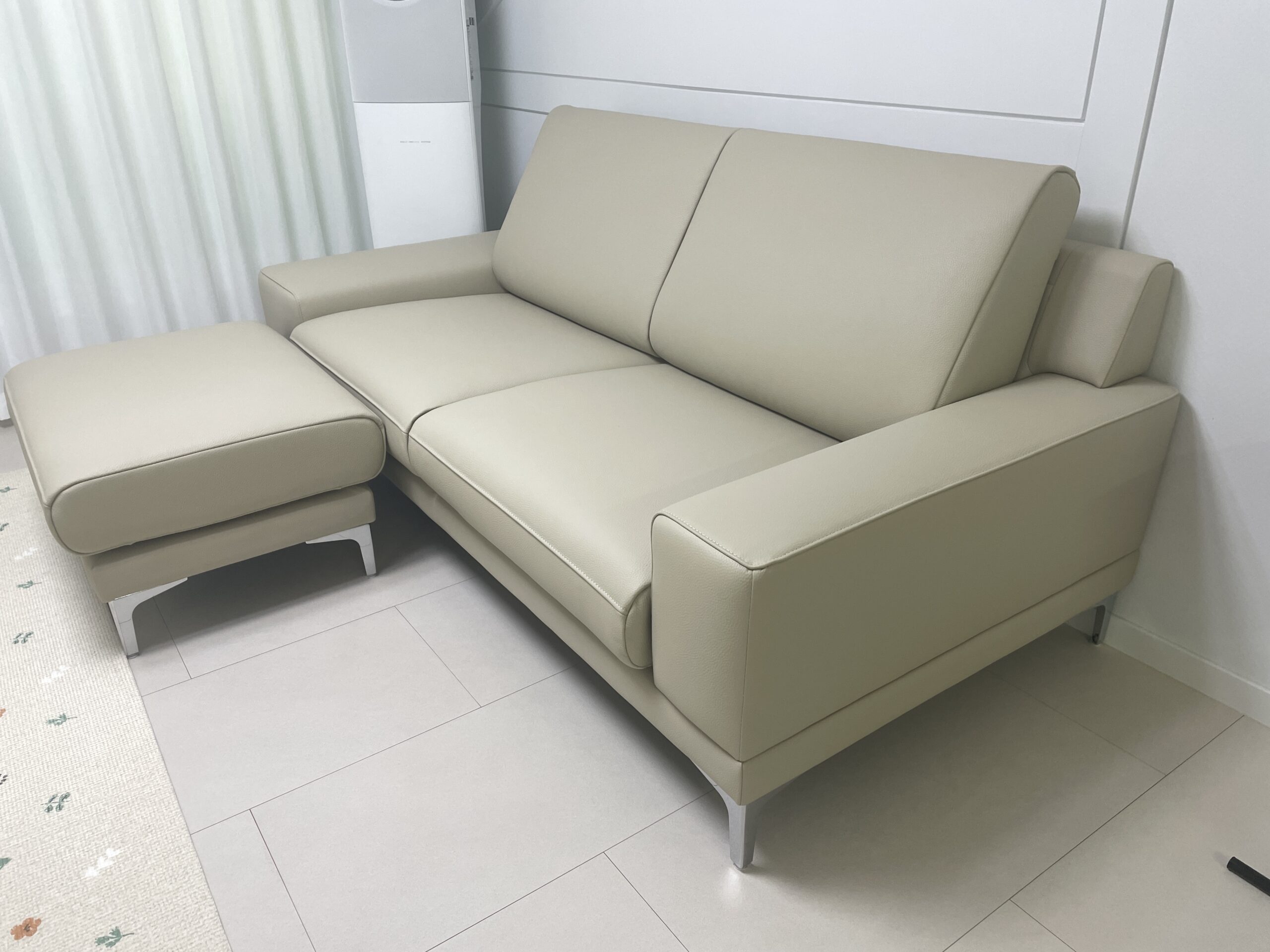 Sofa KYNEX - Sofa Băng Trang Nhã Đơn Giản Cho Phòng Khách Nhỏ