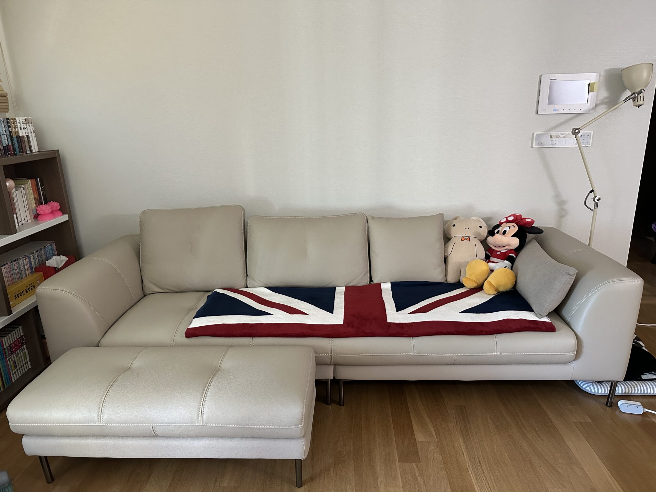 sofa LAWRENCE - sofa- băng thiết kế RETRO tối giản tính