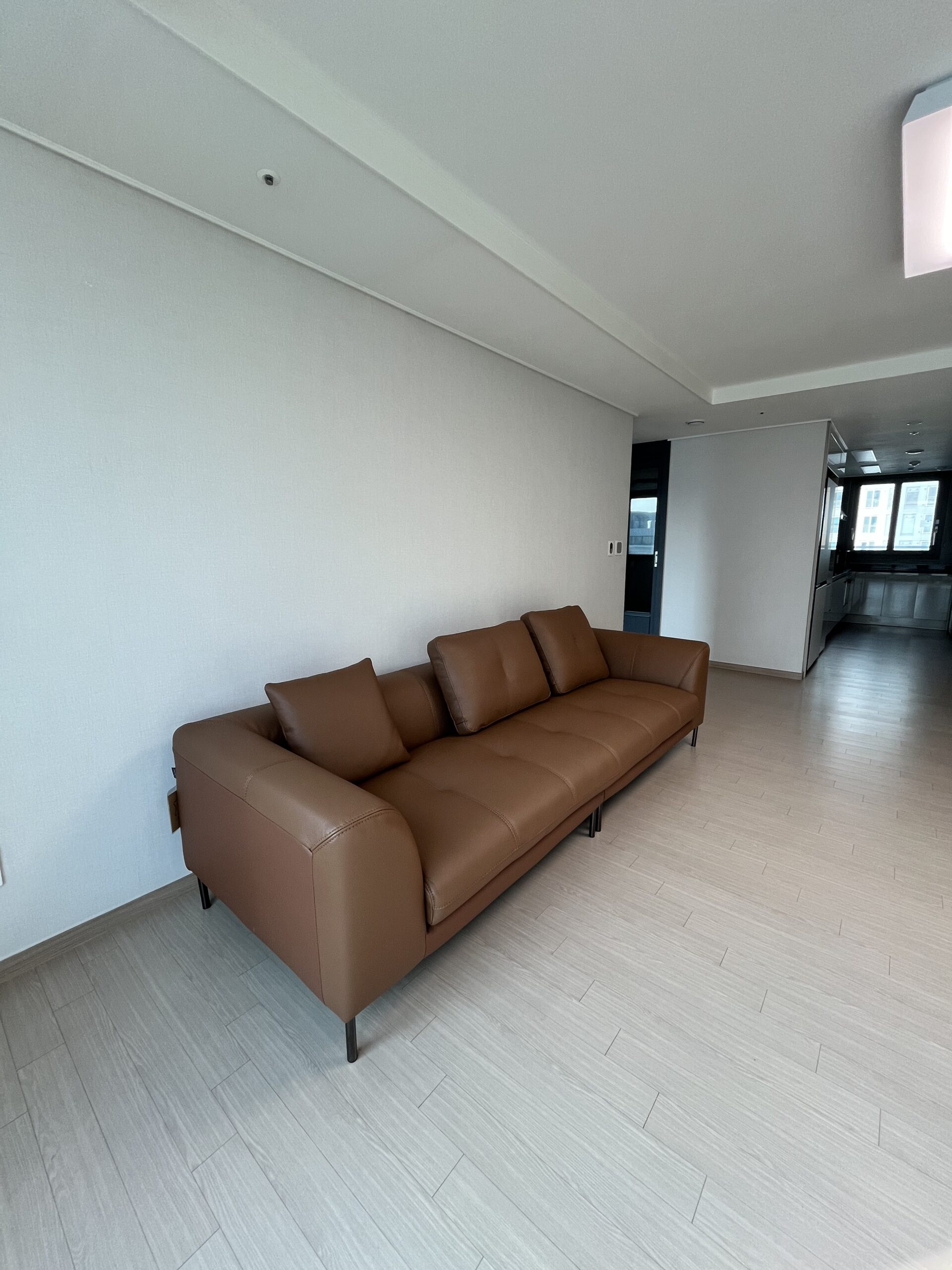 sofa LAWRENCE - sofa- băng thiết kế RETRO tối giản tính