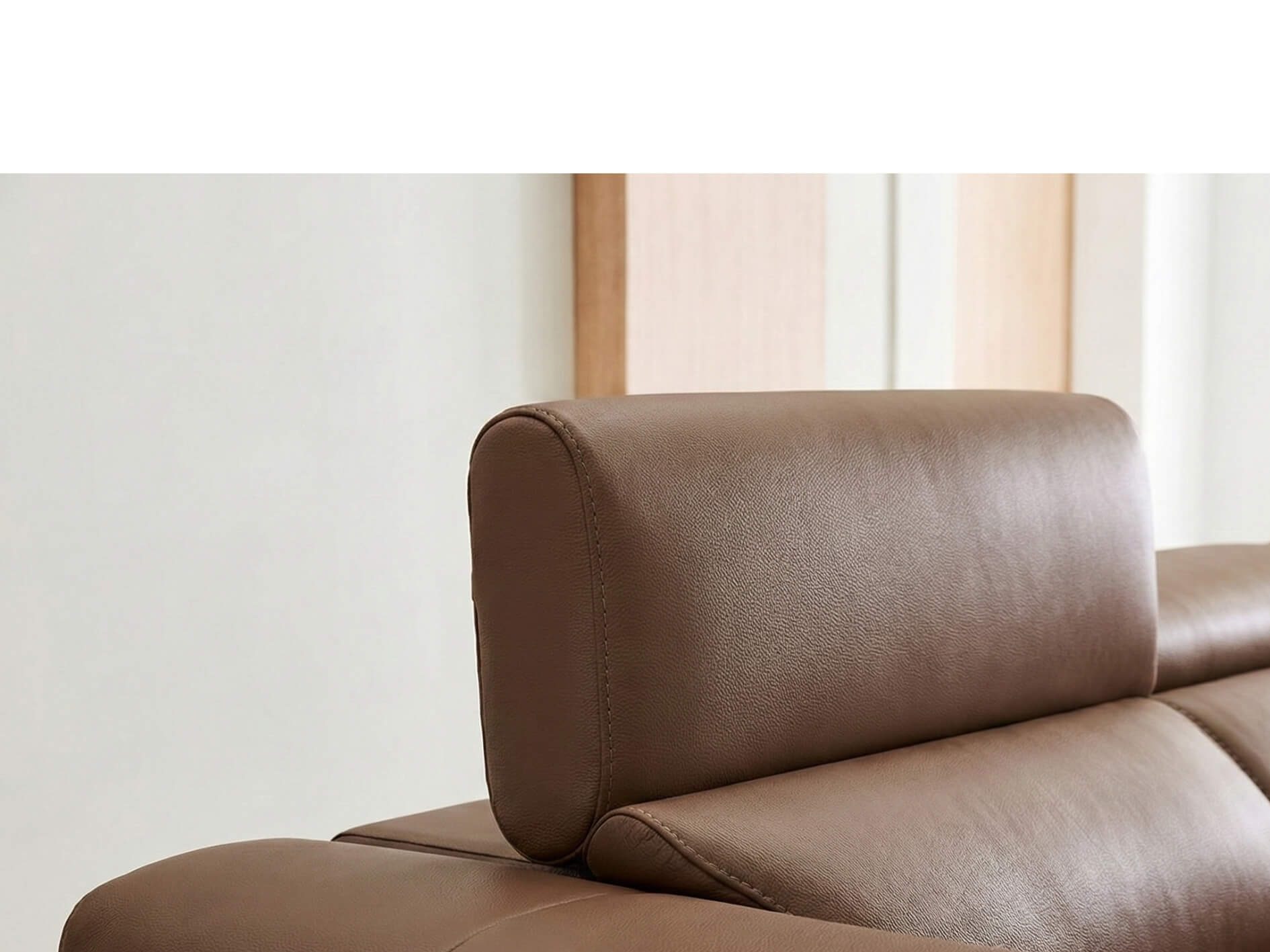 Sofa MELLARO - Sofa Da Dáng Băng 3 Chỗ Tựa Đầu Thông Minh Sang Trọng