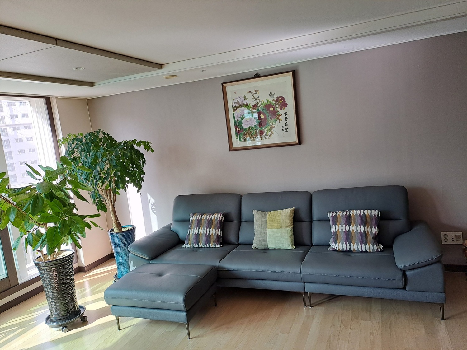 Sofa MODESTO – Sofa Da Dáng Băng Cao Cấp 4 Chỗ Tạy Vịn DayBed 