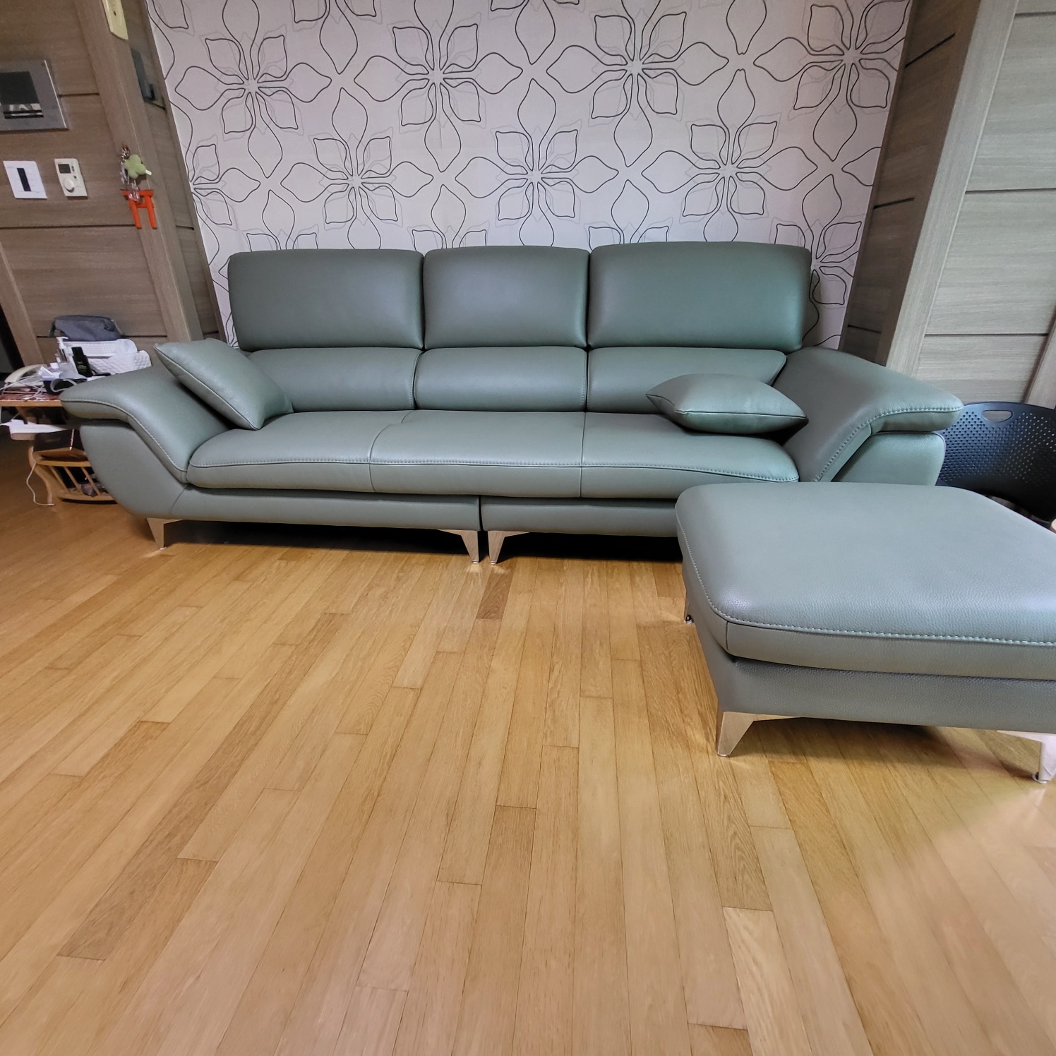 Sofa MYORA - Sofa Băng Thiết kế Đơn Giản Phù Hợp Mọi Không Gian