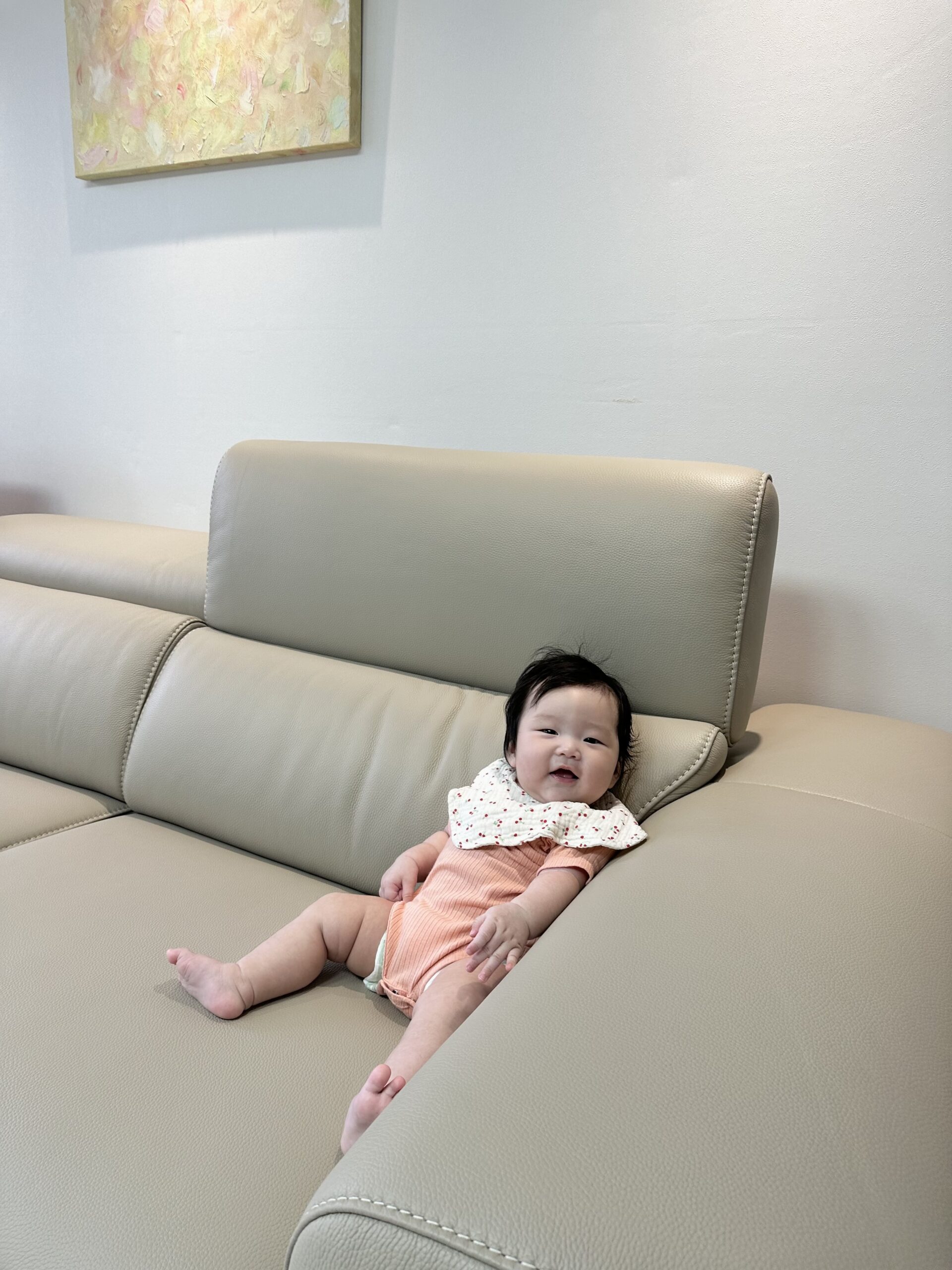 Sofa MELLARO - Sofa Da Dáng Băng 3 Chỗ Tựa Đầu Thông Minh Sang Trọng