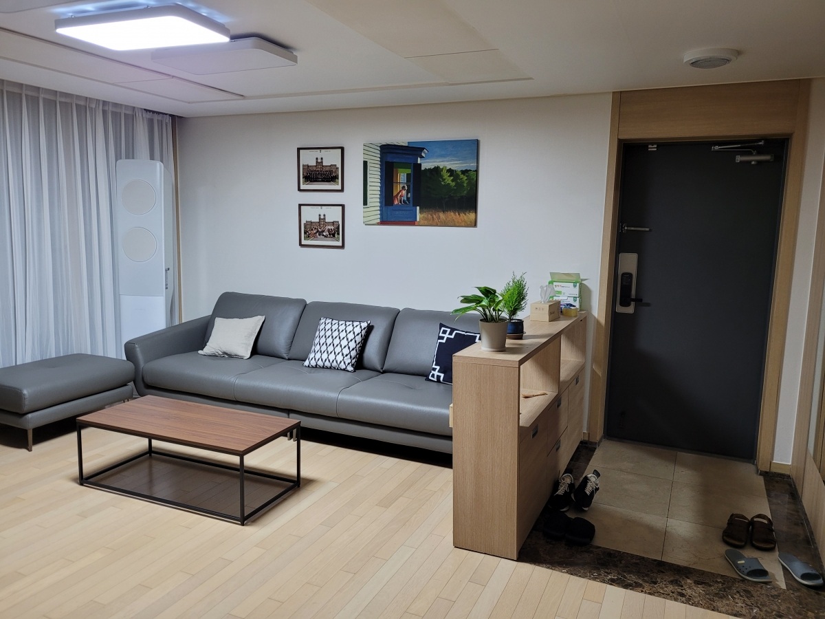 Sofa MELLOWAY - Sofa Băng Bọc Da Sang Trọng Cho Phòng Khách Hiện Đại