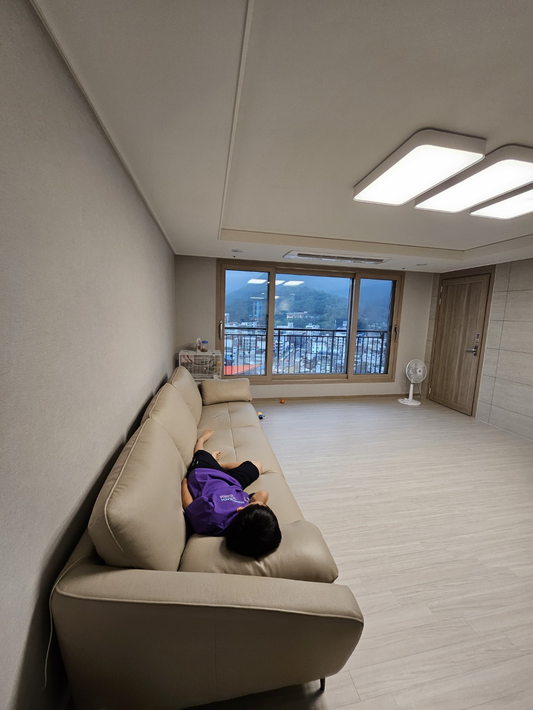 Sofa MELLOWAY - Sofa Băng Bọc Da Sang Trọng Cho Phòng Khách Hiện Đại