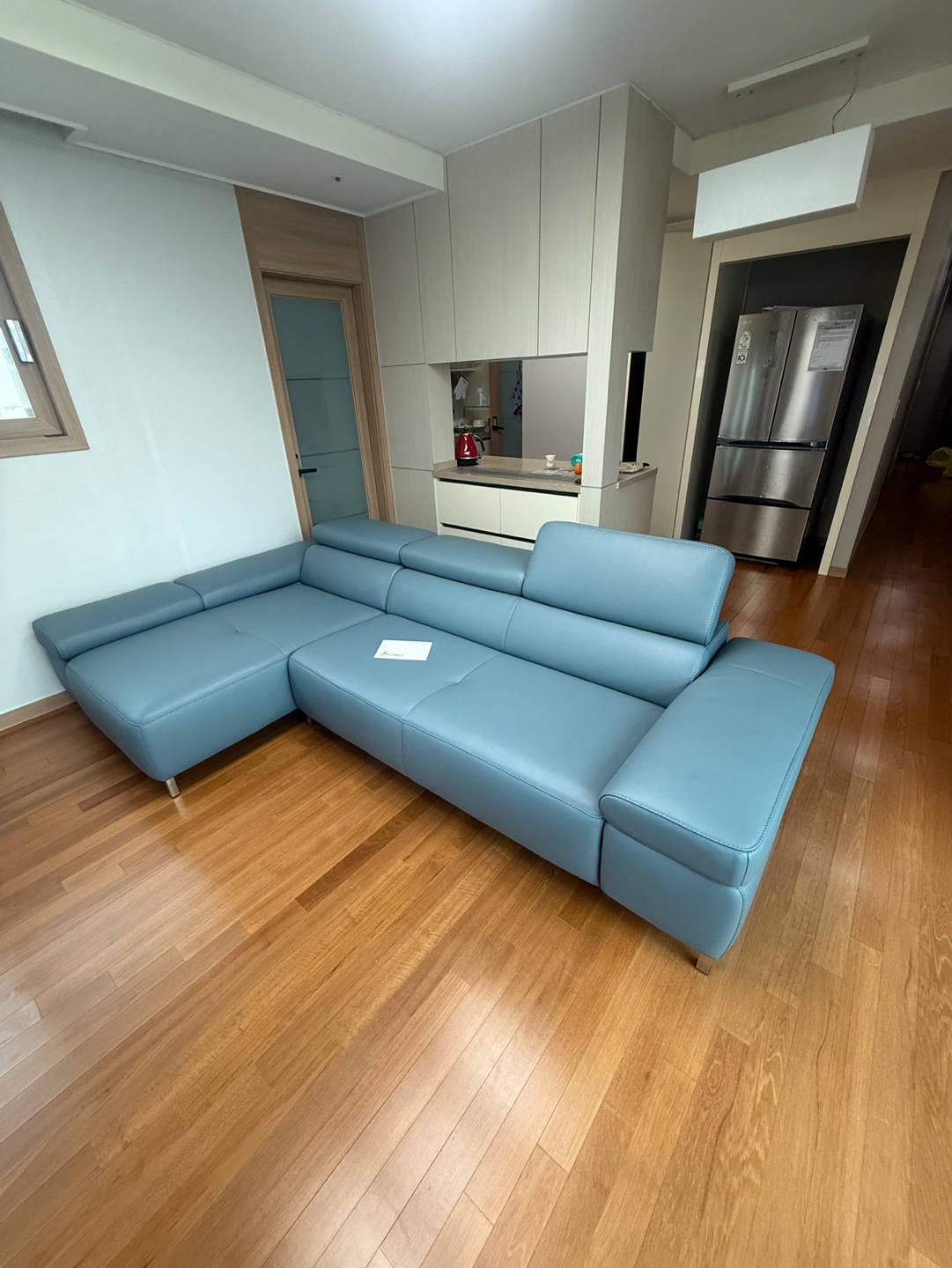 Sofa MORGAN - Sofa Da Lệch Góc Có Tựa Đầu Thông Minh Tuỳ Chỉnh