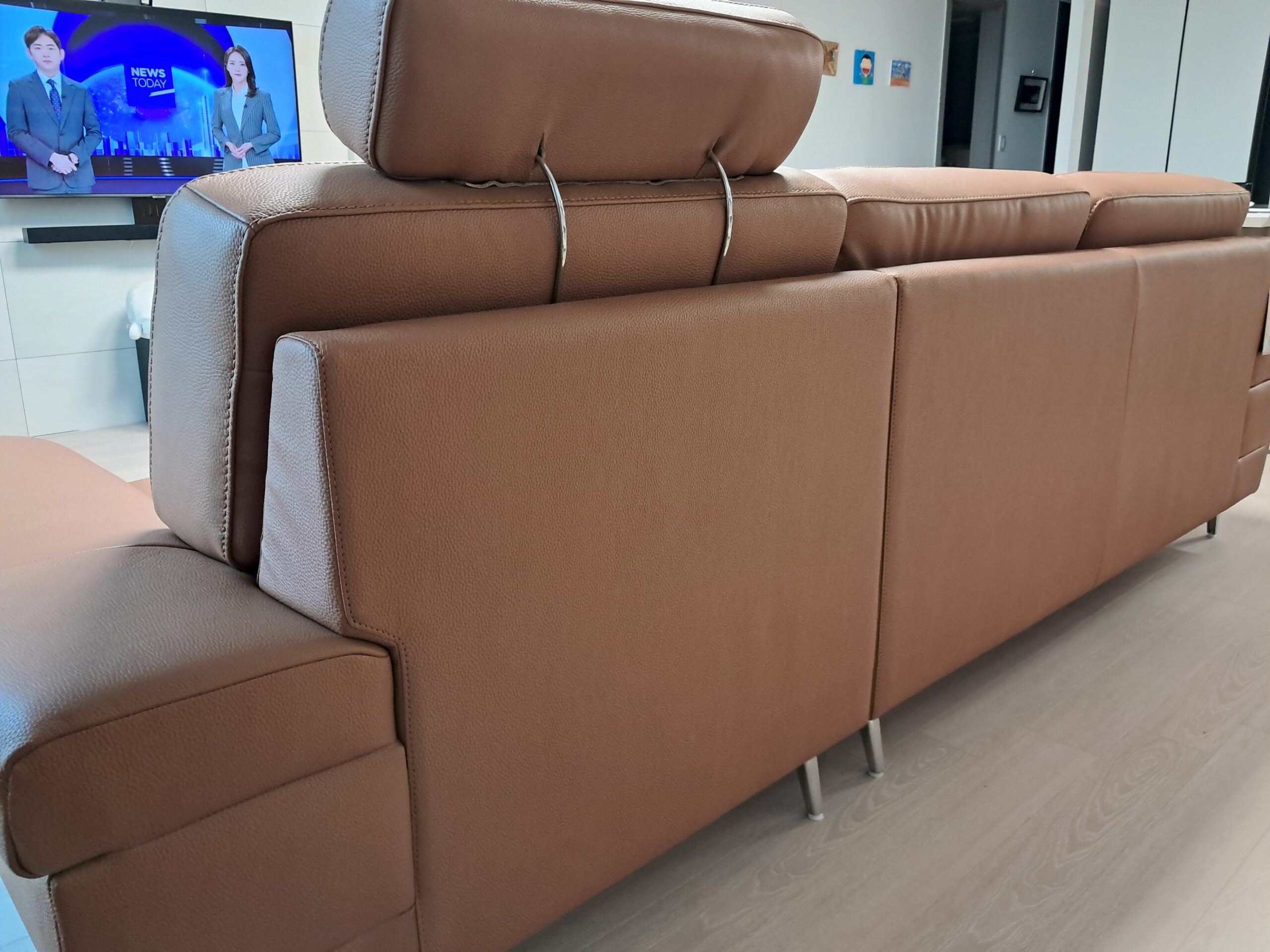 Sofa NOUVELLE – Sofa Băng 3.5 Chỗ Hiện Đại Bọc Da Sang Trọng 