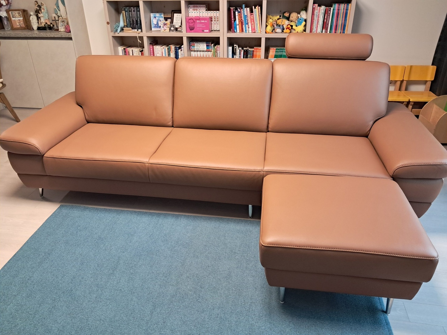 Sofa NOUVELLE – Sofa Băng 3.5 Chỗ Hiện Đại Bọc Da Sang Trọng 