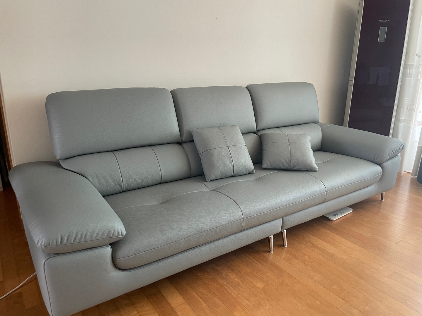 Sofa RELIA – Sofa Da Hiện Đại Dáng Băng Thiết Kế Nghỉ Ngơi Thư Thái