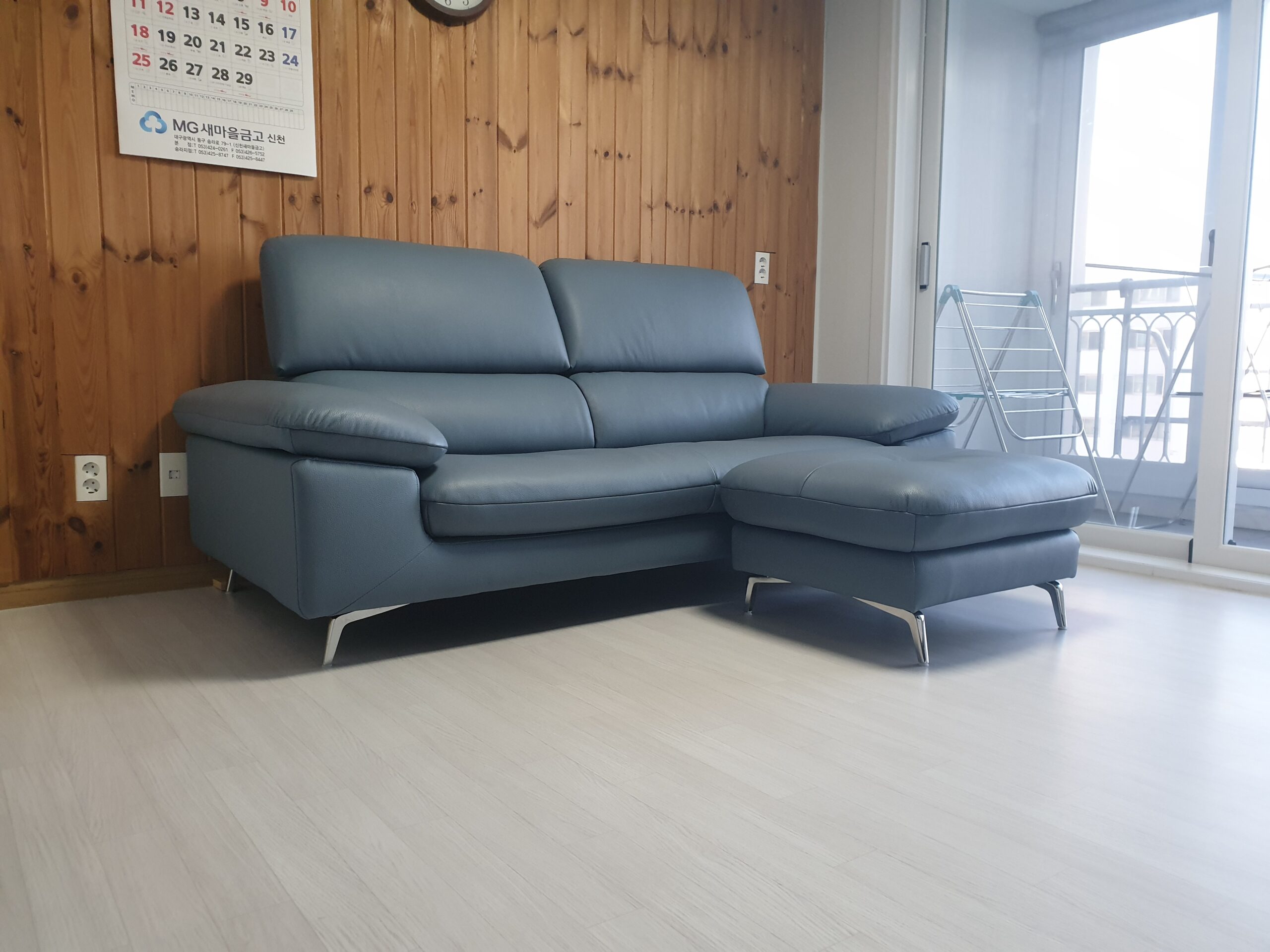 Sofa RUHAVEN - Sofa Băng 3.5 Chỗ Êm Ái Cho Gia Đình