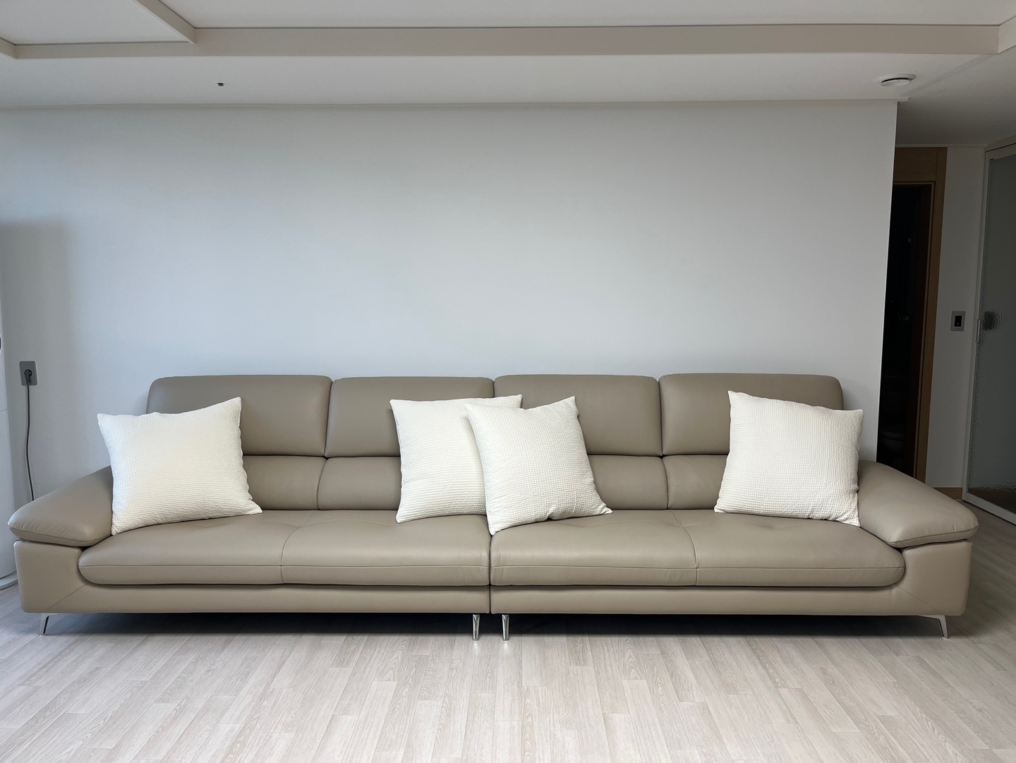 Sofa RUCELLEUX - Sofa Băng Cỡ Lớn Thiết Kế Tối Giản Hiện Đại