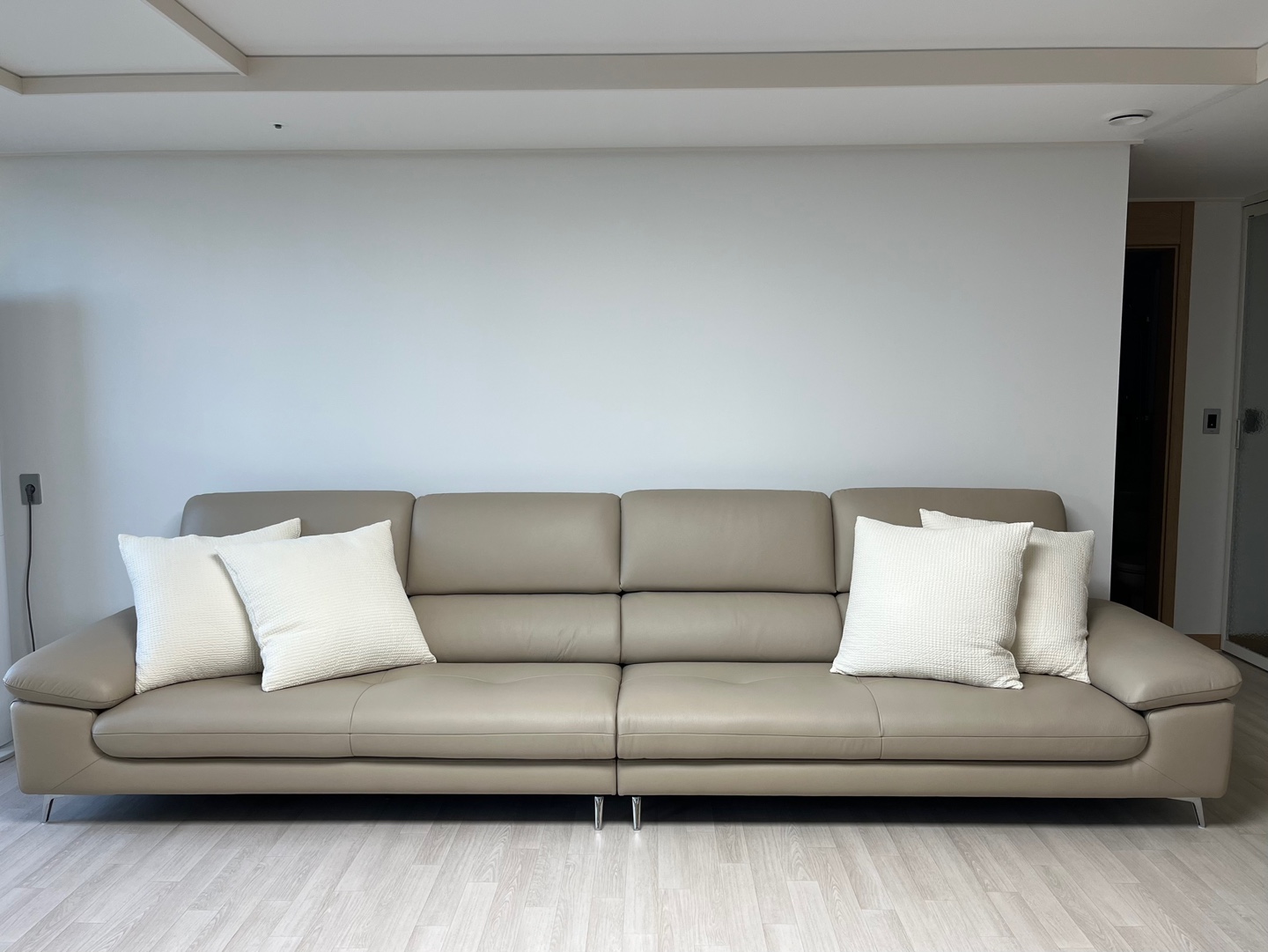 Sofa RUCELLEUX - Sofa Băng Cỡ Lớn Thiết Kế Tối Giản Hiện Đại