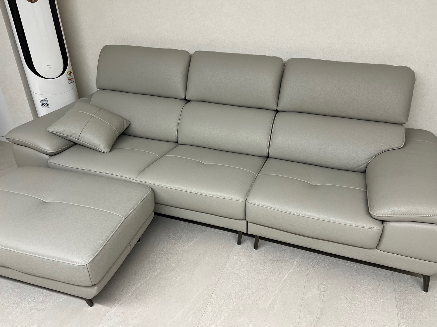 Sofa SILKEN II - Sofa Góc Bọc Da Tinh Tế Cho Không Gian Sống