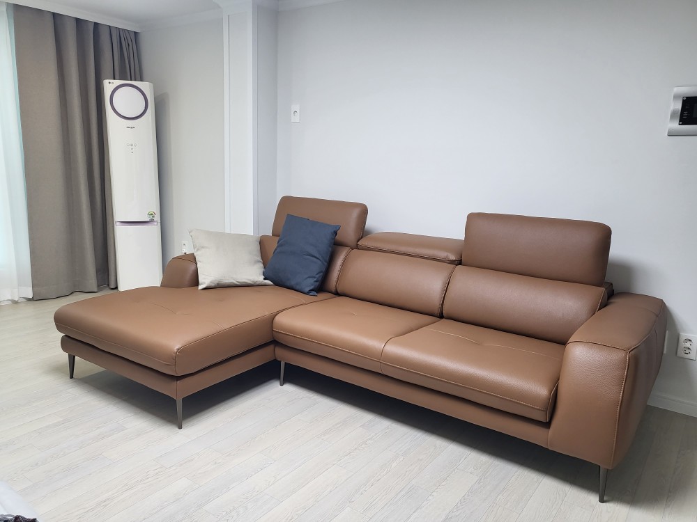 Sofa SOOTHING - Sofa Lệch Góc Êm Ái Với Tựa Đầu Tuỳ Chỉnh Thông Minh
