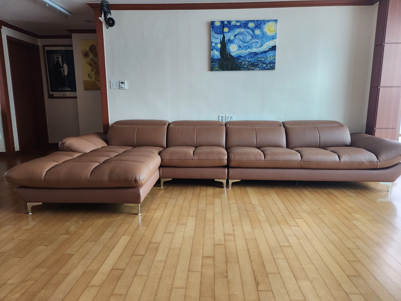 Sofa STADIA - Sofa Góc Bọc Da Thiết Kế Tựa Đầu Thông Minh