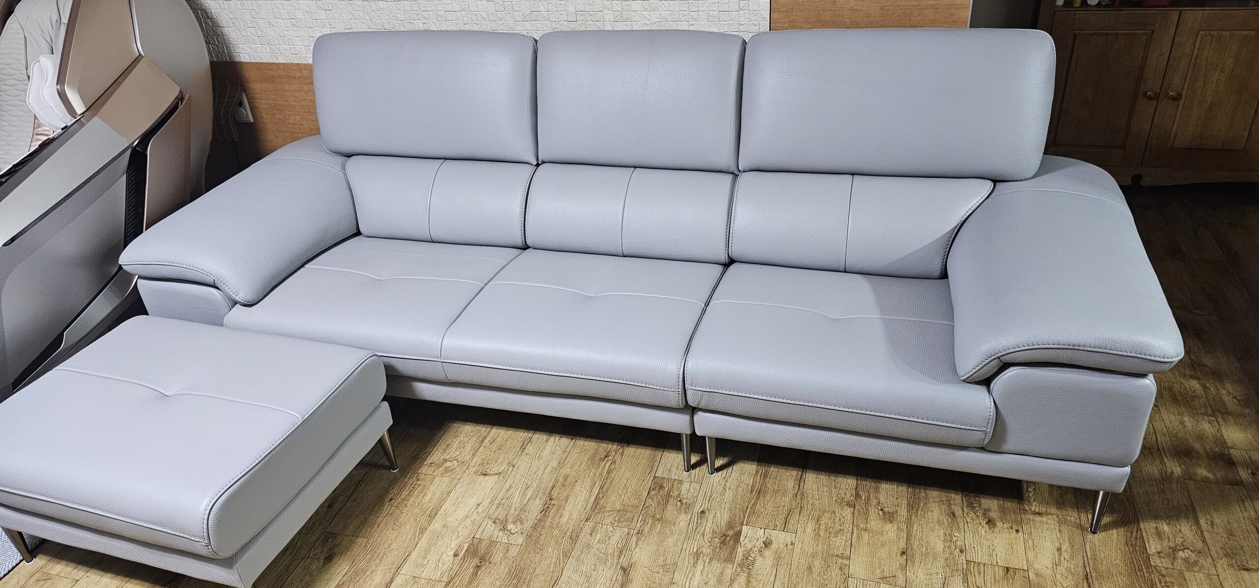 Sofa SPACIOUS - Sofa Băng Bọc Da Cao Cấp Giúp Thư Giãn Trọn Vẹn