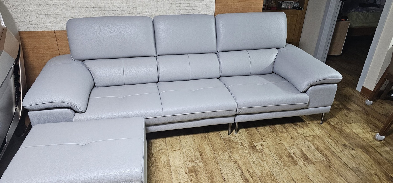 Sofa SPACIOUS - Sofa Băng Bọc Da Cao Cấp Giúp Thư Giãn Trọn Vẹn