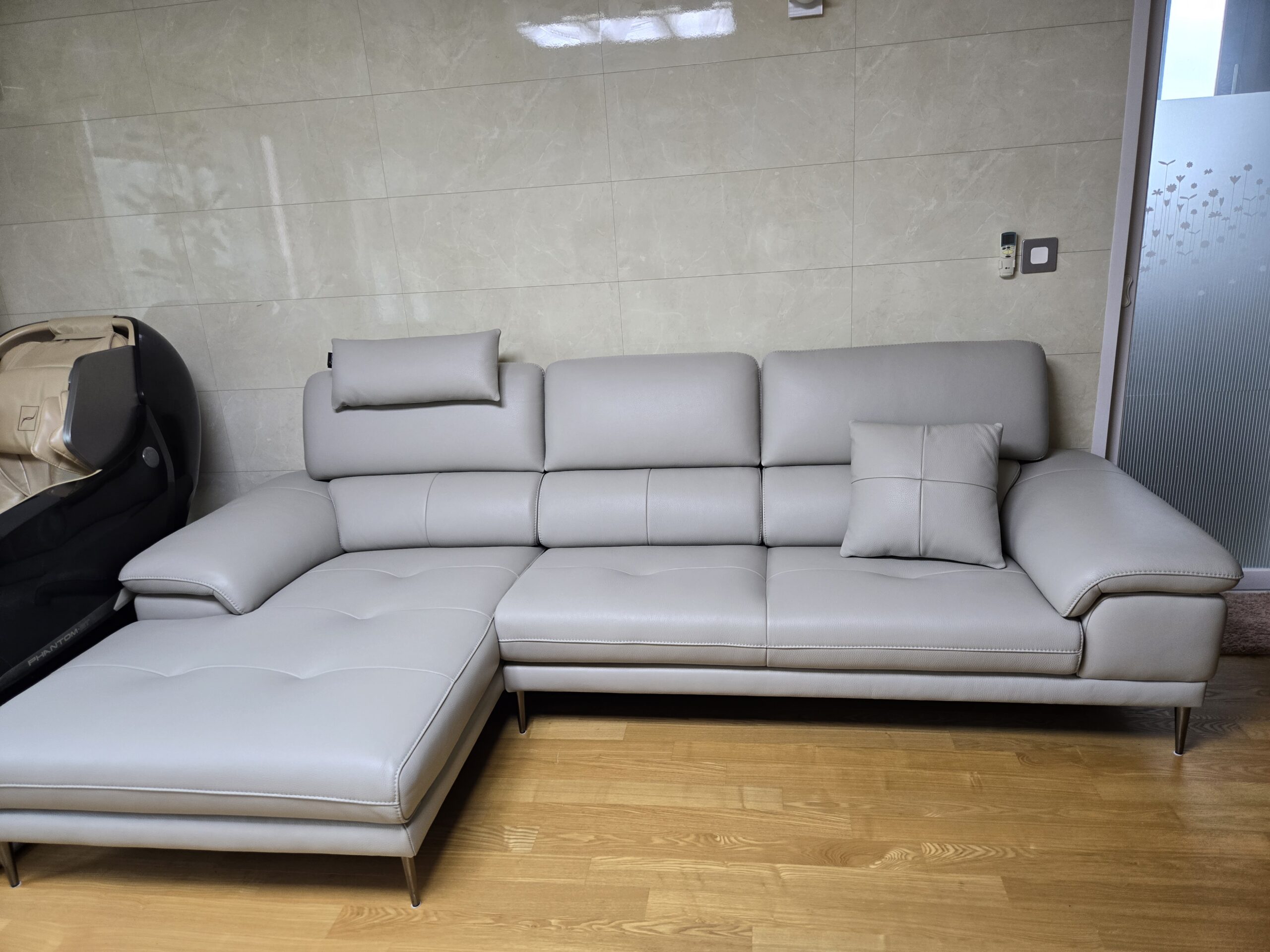 Sofa SPRAWL - Sofa Góc Hiện Đại Cho Không Gian Thư Giãn Hoàn Hảo