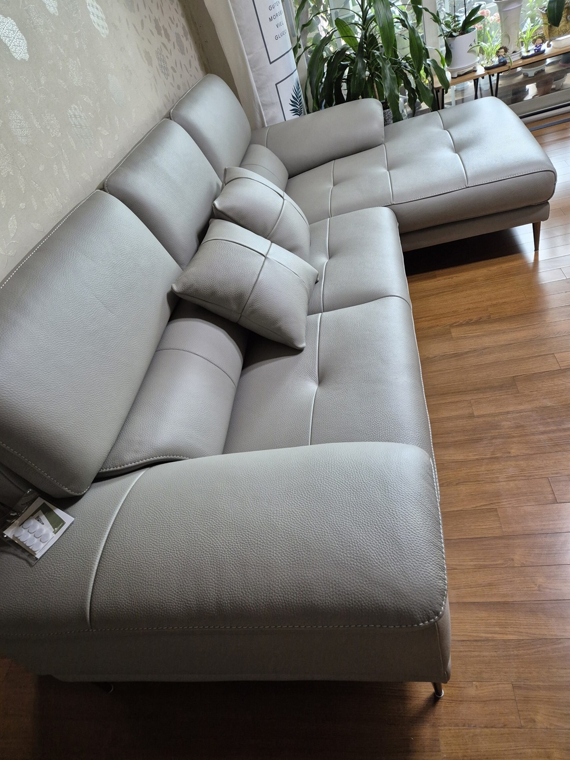 Sofa SPRAWL - Sofa Góc Hiện Đại Cho Không Gian Thư Giãn Hoàn Hảo