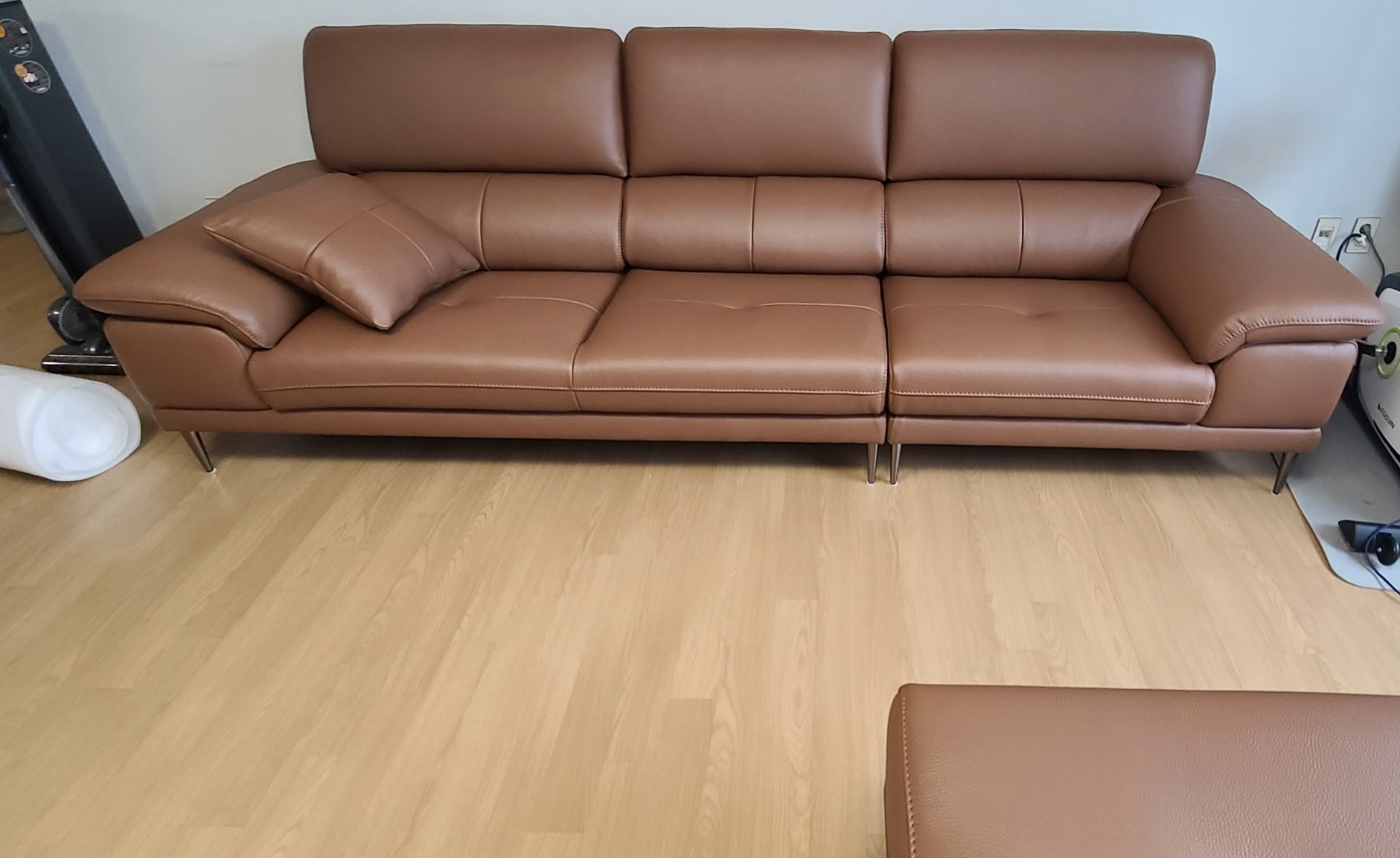 Sofa SPRAWL - Sofa Góc Hiện Đại Cho Không Gian Thư Giãn Hoàn Hảo