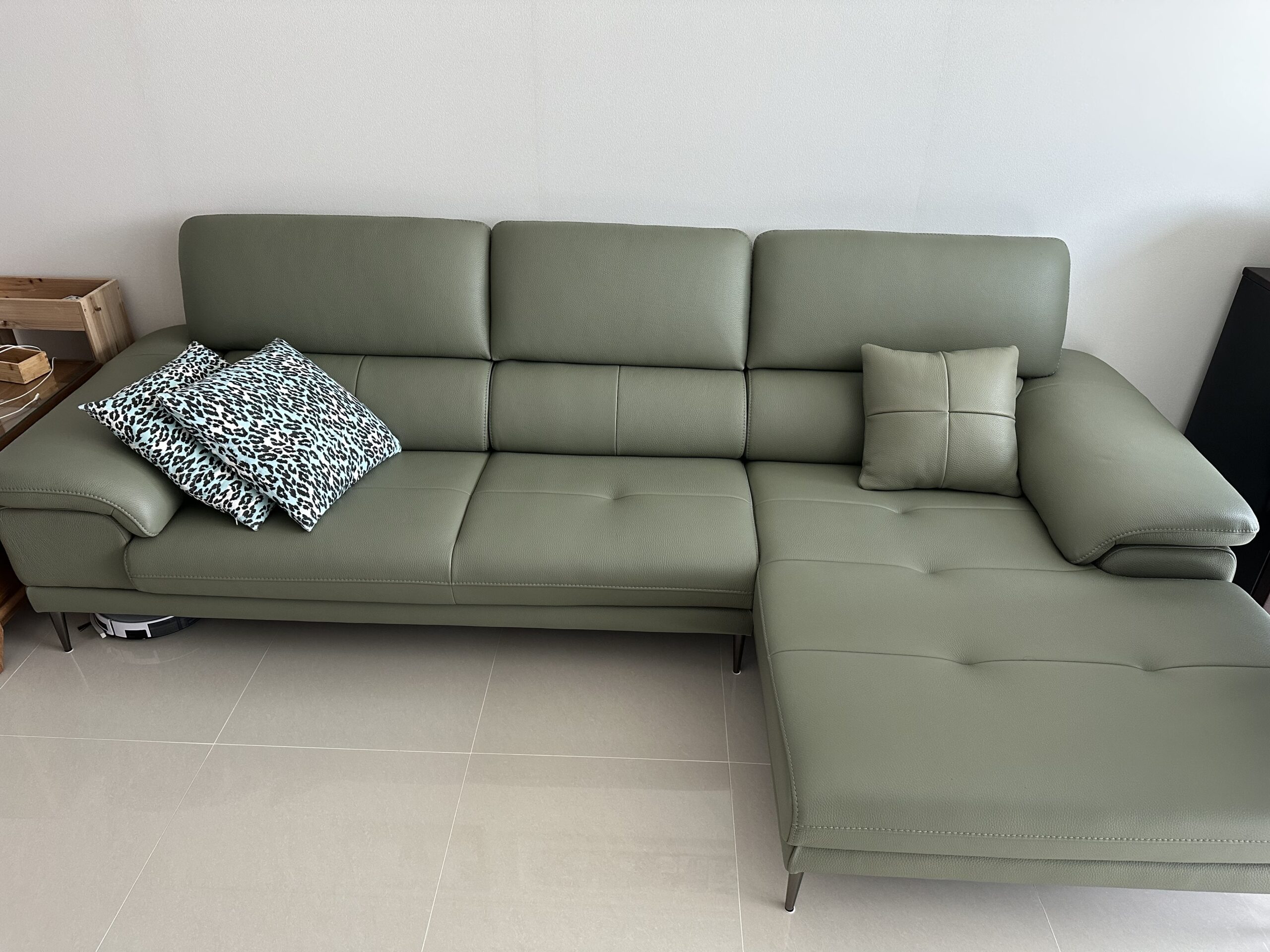 Sofa SPRAWL - Sofa Góc Hiện Đại Cho Không Gian Thư Giãn Hoàn Hảo