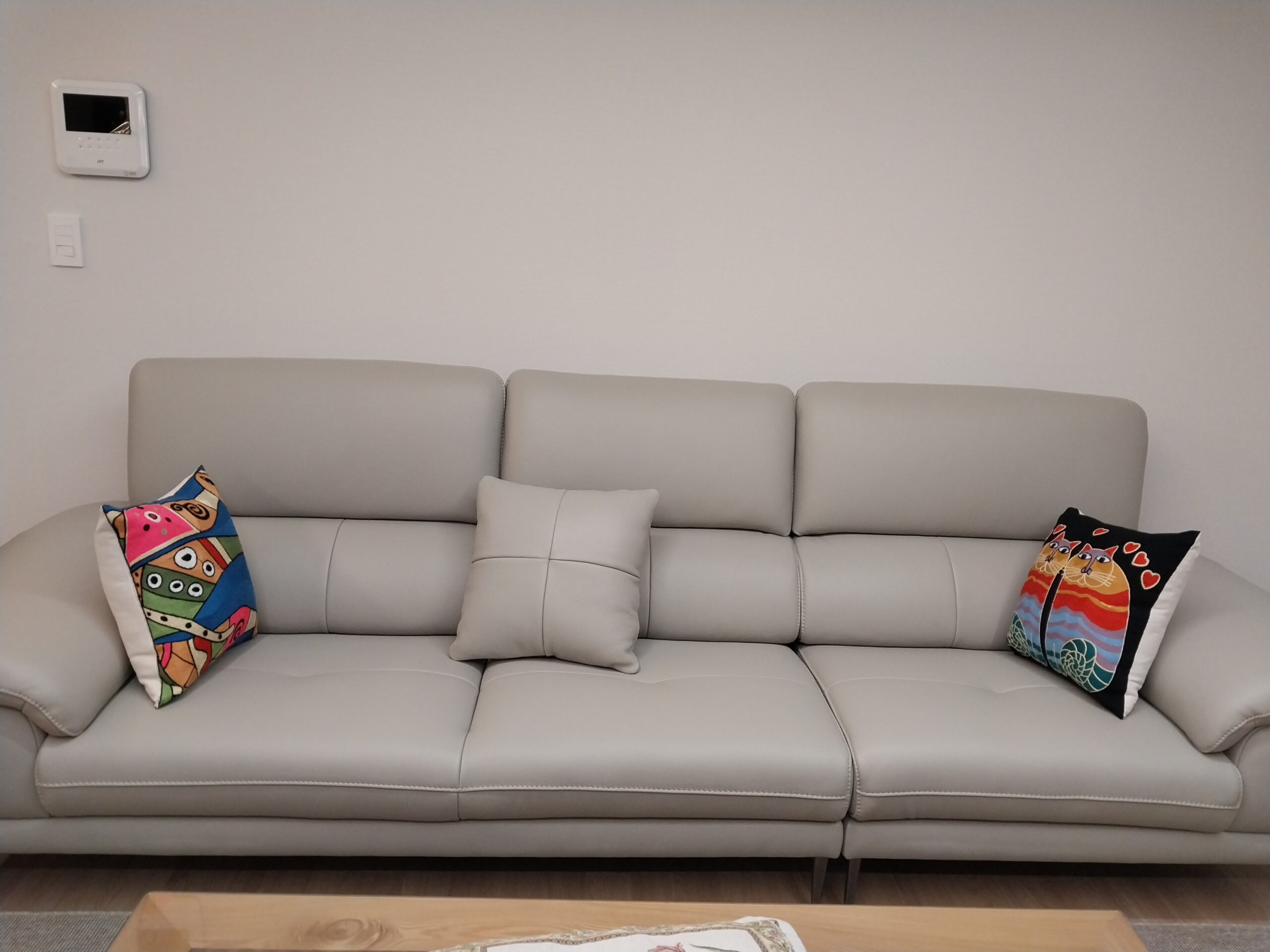 Sofa SPRAWL - Sofa Góc Hiện Đại Cho Không Gian Thư Giãn Hoàn Hảo